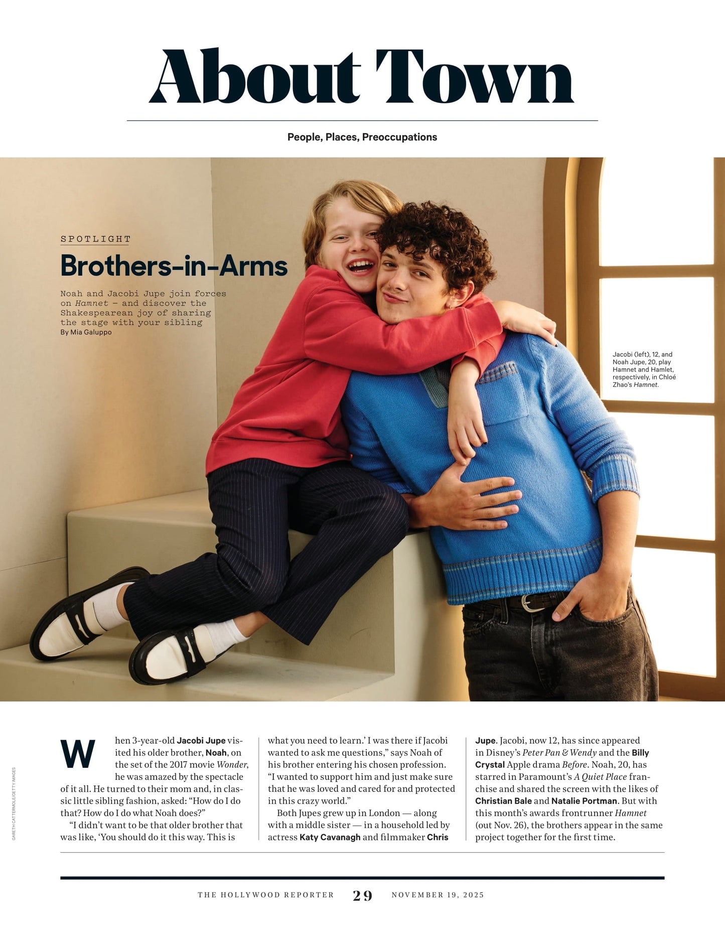The Hollywood Reporter - 25.11.19 Edition: The Beauty Issue, Julia Roberts & Serge Normant, Greta Lee, Nina Park & Jenny Cho, Top Beauty Moments, The Podcast Roundtable, Most Powerful Producers & More