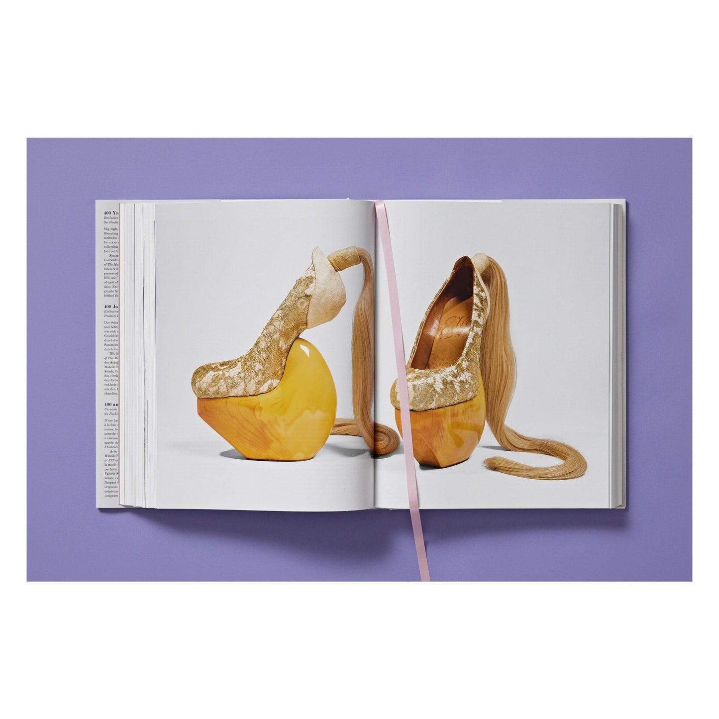 Shoes A–Z. The Collection of The Museum at FIT (German, French, English) (FFE) Book