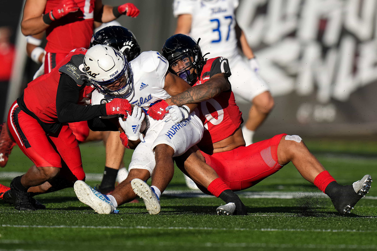 Breaking Down Barriers: How the Cincinnati Bearcats Crashed the College Football Playoff Party Book