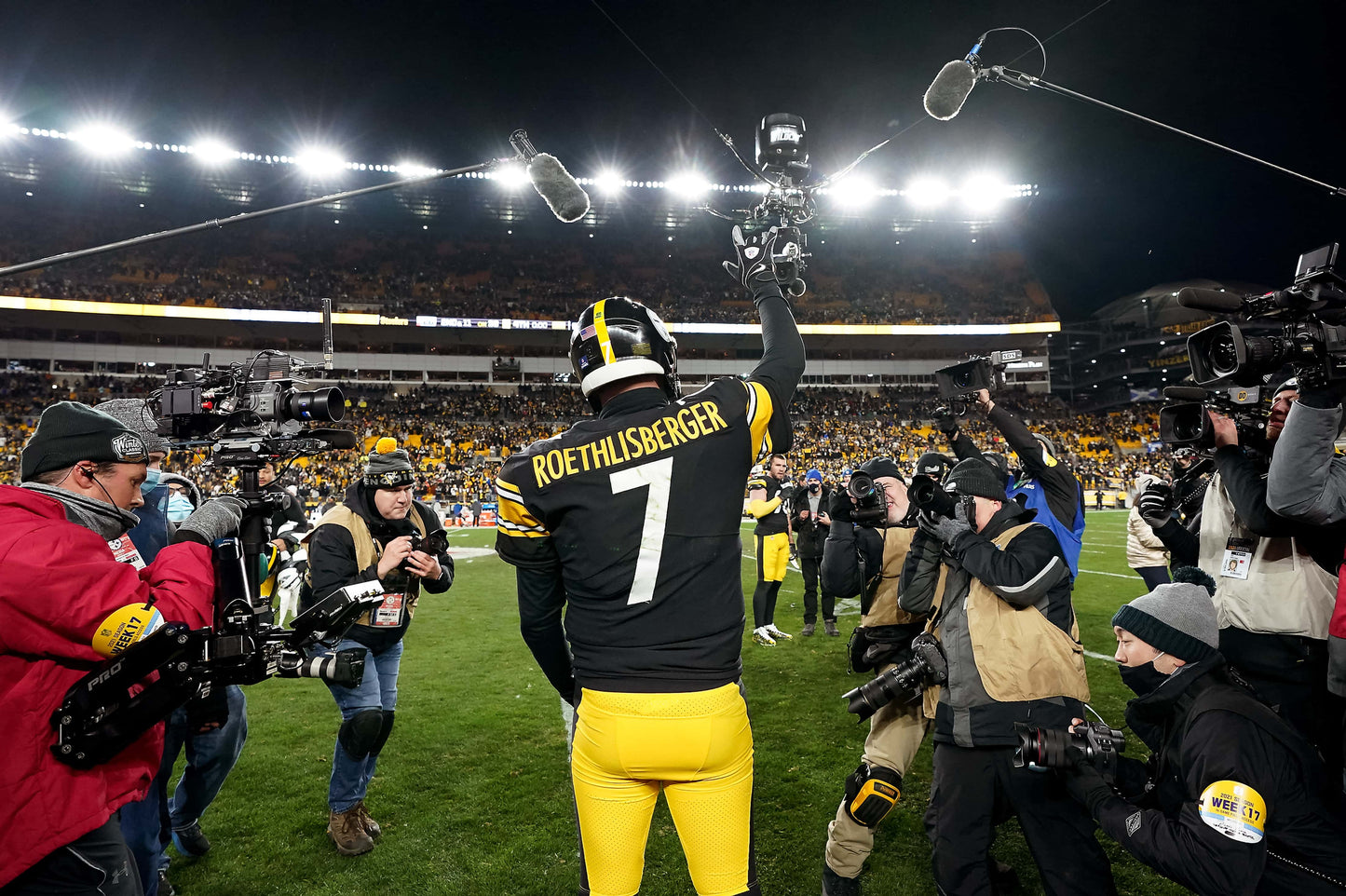 Quarterback of Steel: Ben Roethlisberger’s Remarkable 18-Year Career in Pittsburgh Book
