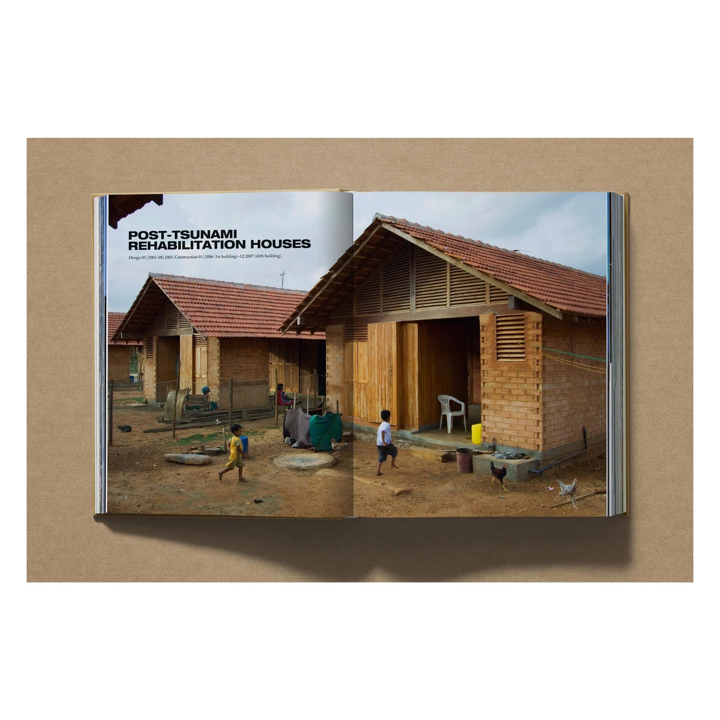 Shigeru Ban. Complete Works 1985–Today (German, French, English) Book