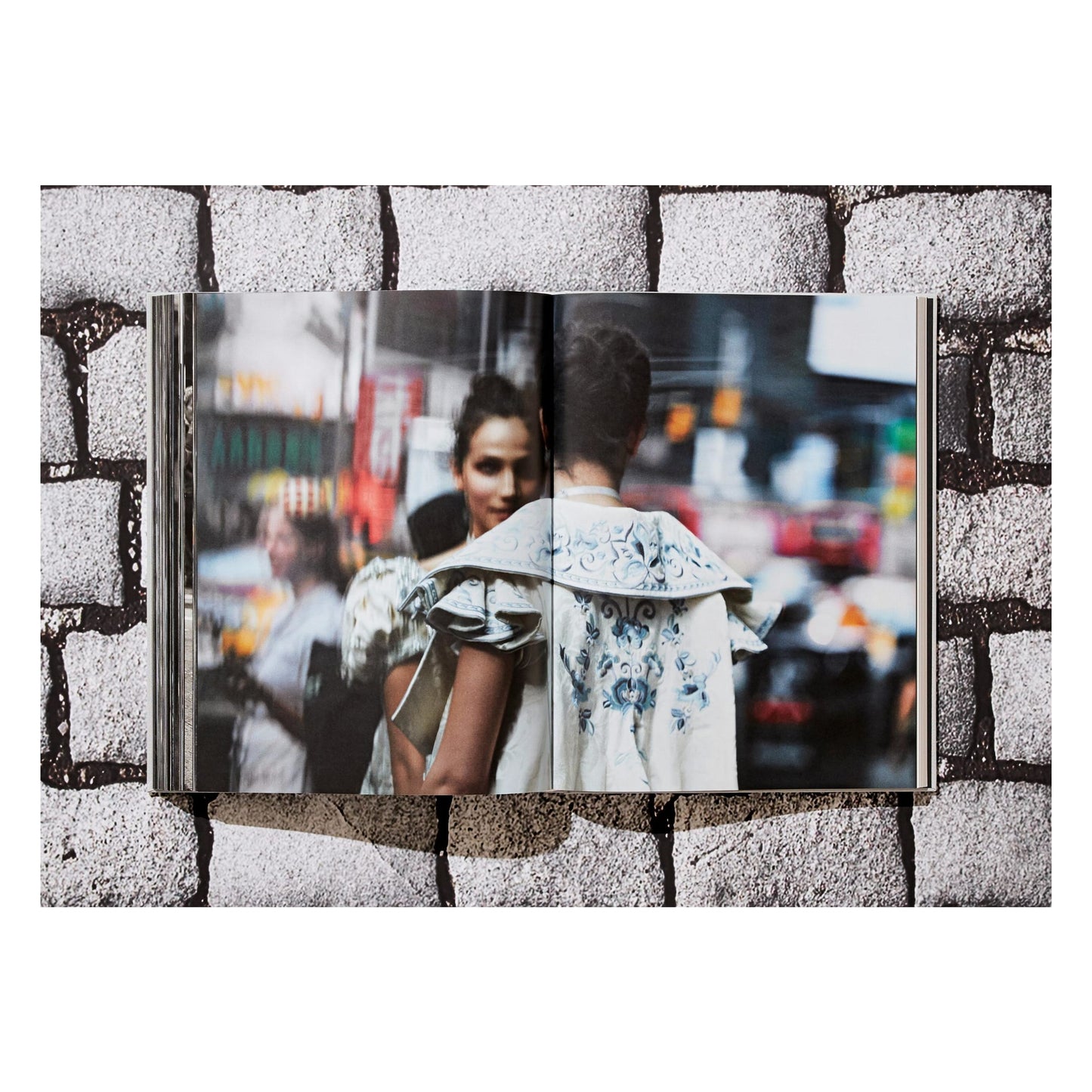 Peter Lindbergh. Dior (German, French, English) Book