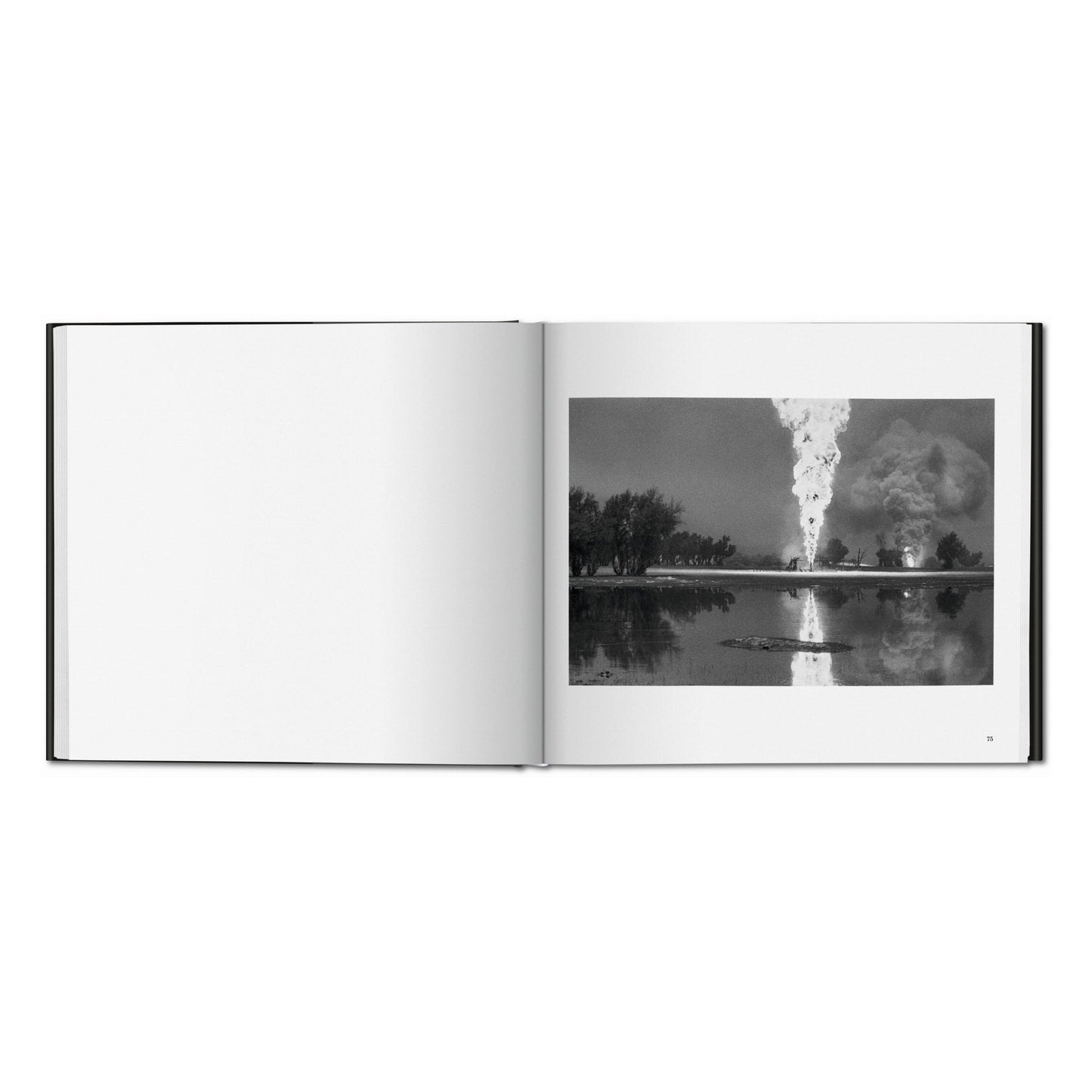 Sebastião Salgado. Kuwait. A Desert on Fire (German, French, English) Book