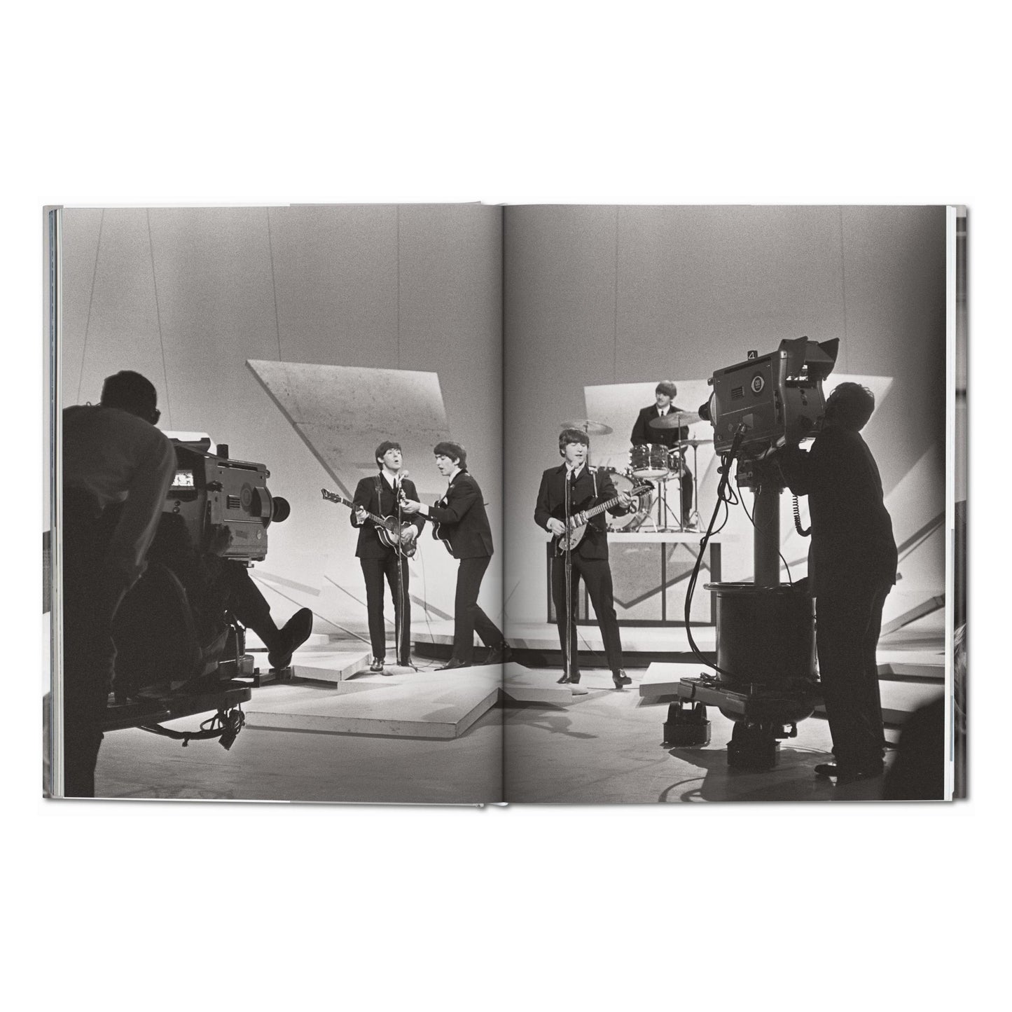 Harry Benson. The Beatles (German, French, English) Book
