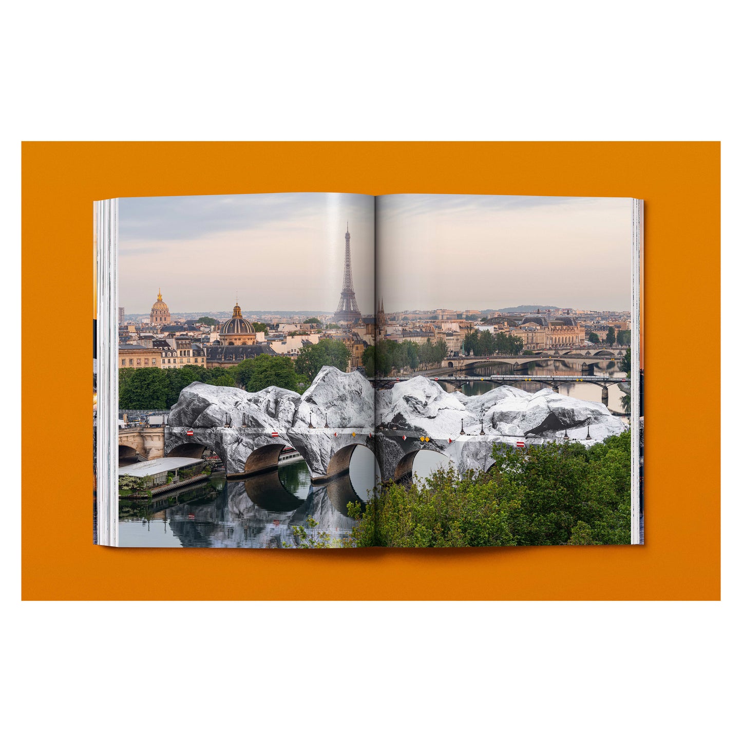 JR. La Caverne du Pont Neuf (French, English) Book