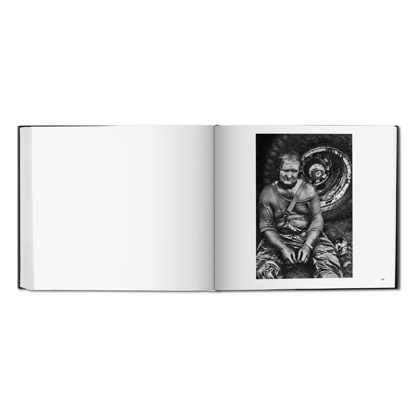 Sebastião Salgado. Kuwait. A Desert on Fire (German, French, English) Book