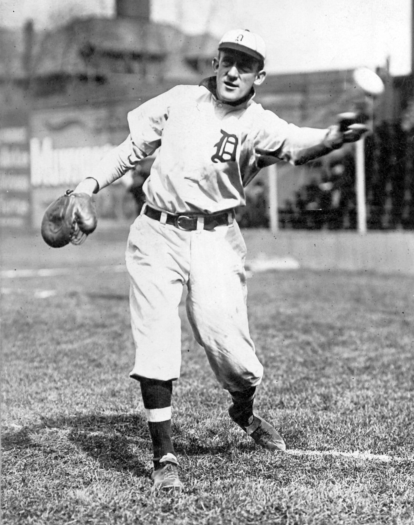 Roar of 125: The Epic History of the Detroit Tigers Book