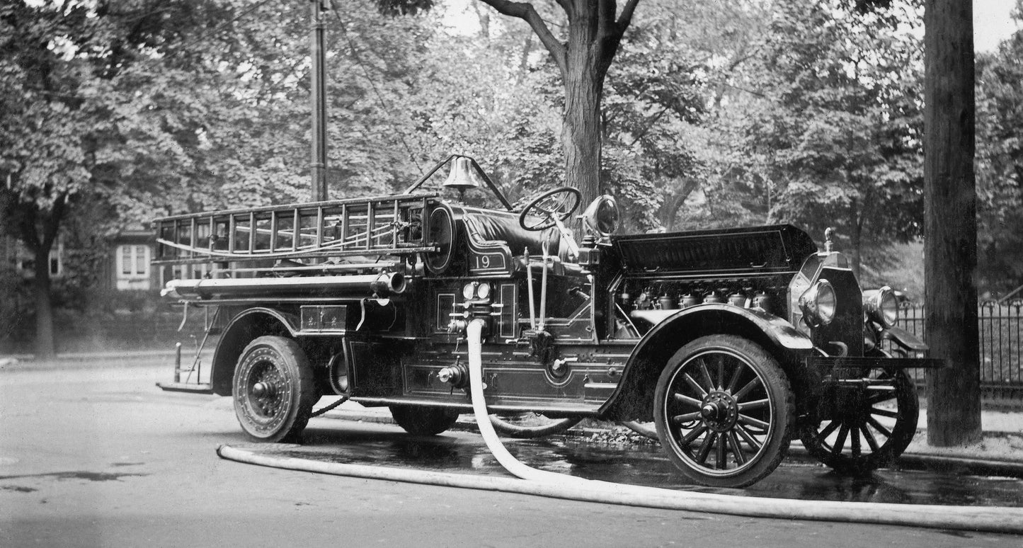 From Horses to Horsepower: A History of Philadelphia's Fire Apparatus 1871 to 2017 Book