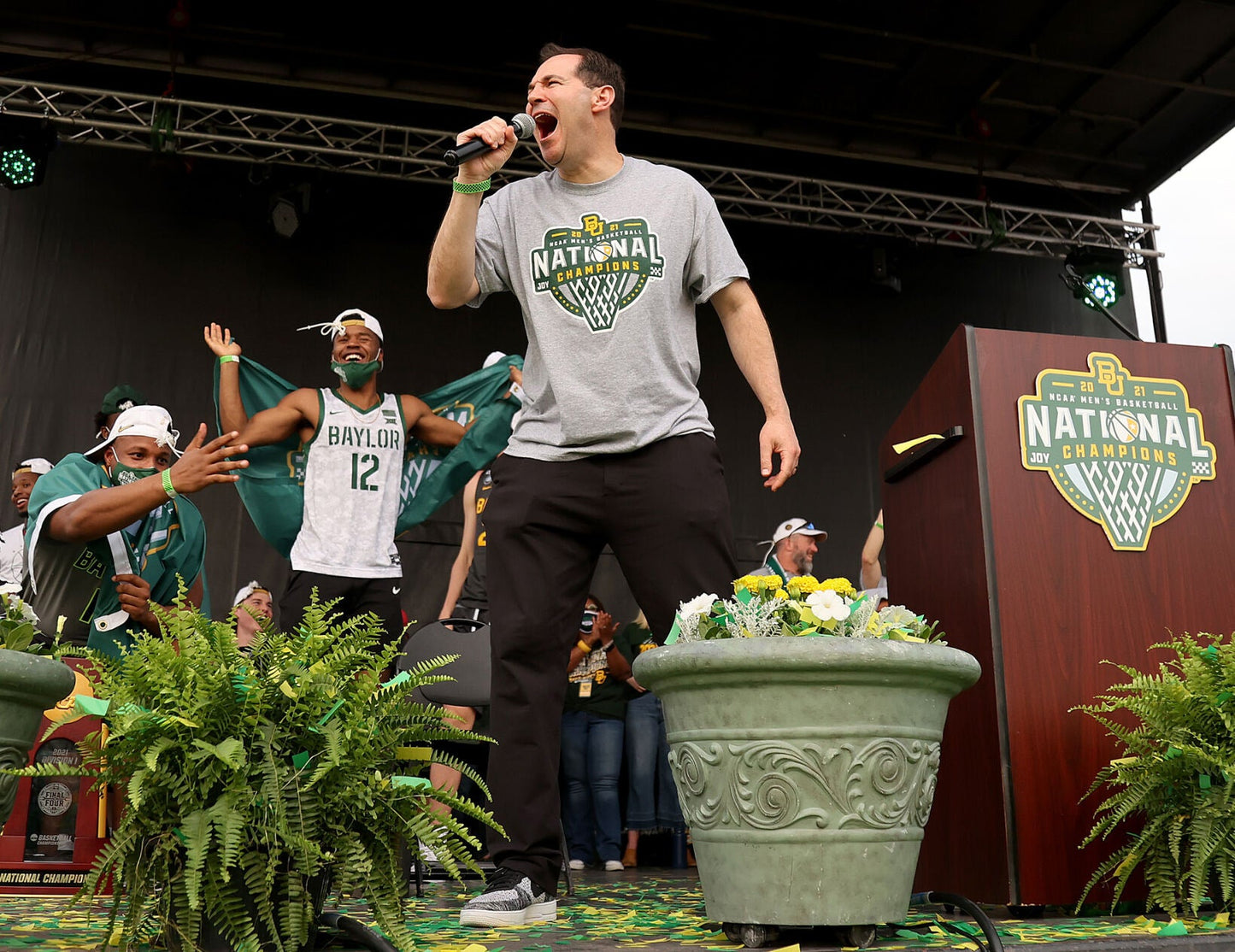 One Standing: Baylor's Magical Run to the National Championship Book