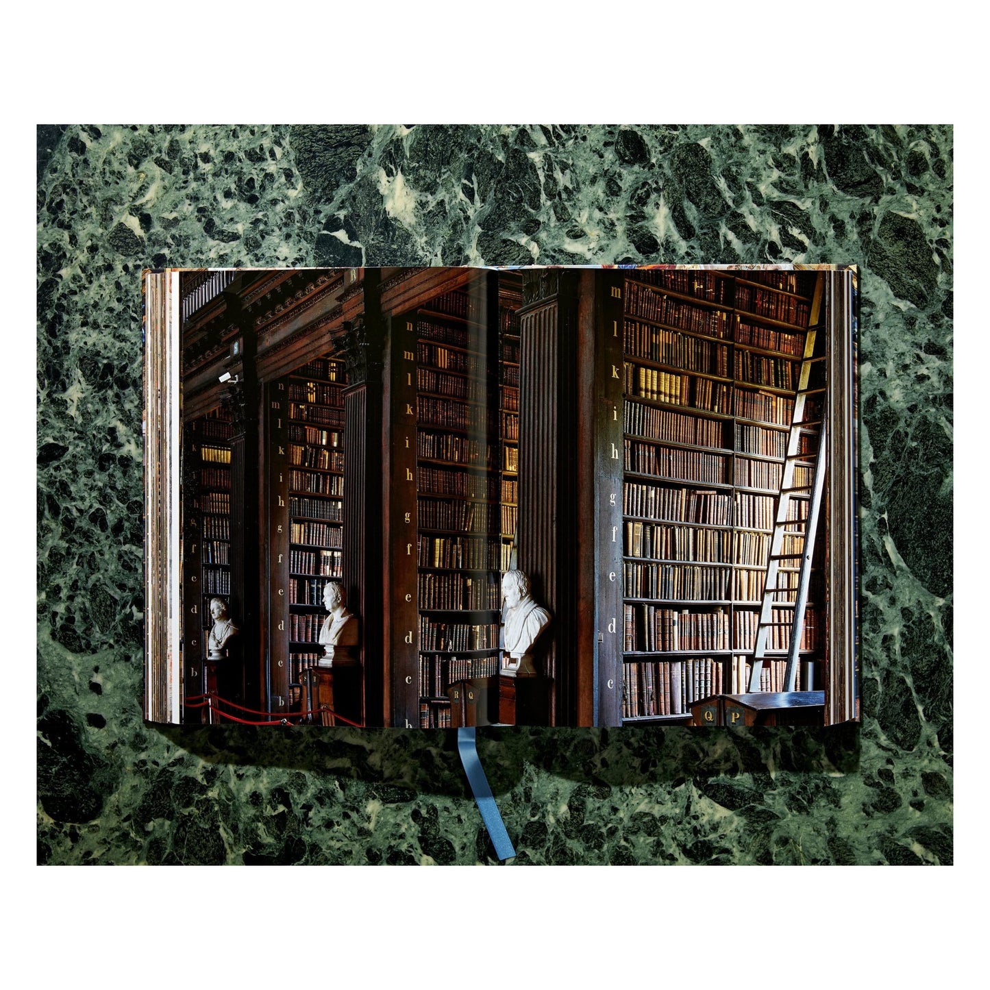 Massimo Listri. The World’s Most Beautiful Libraries (German, French, English) Book