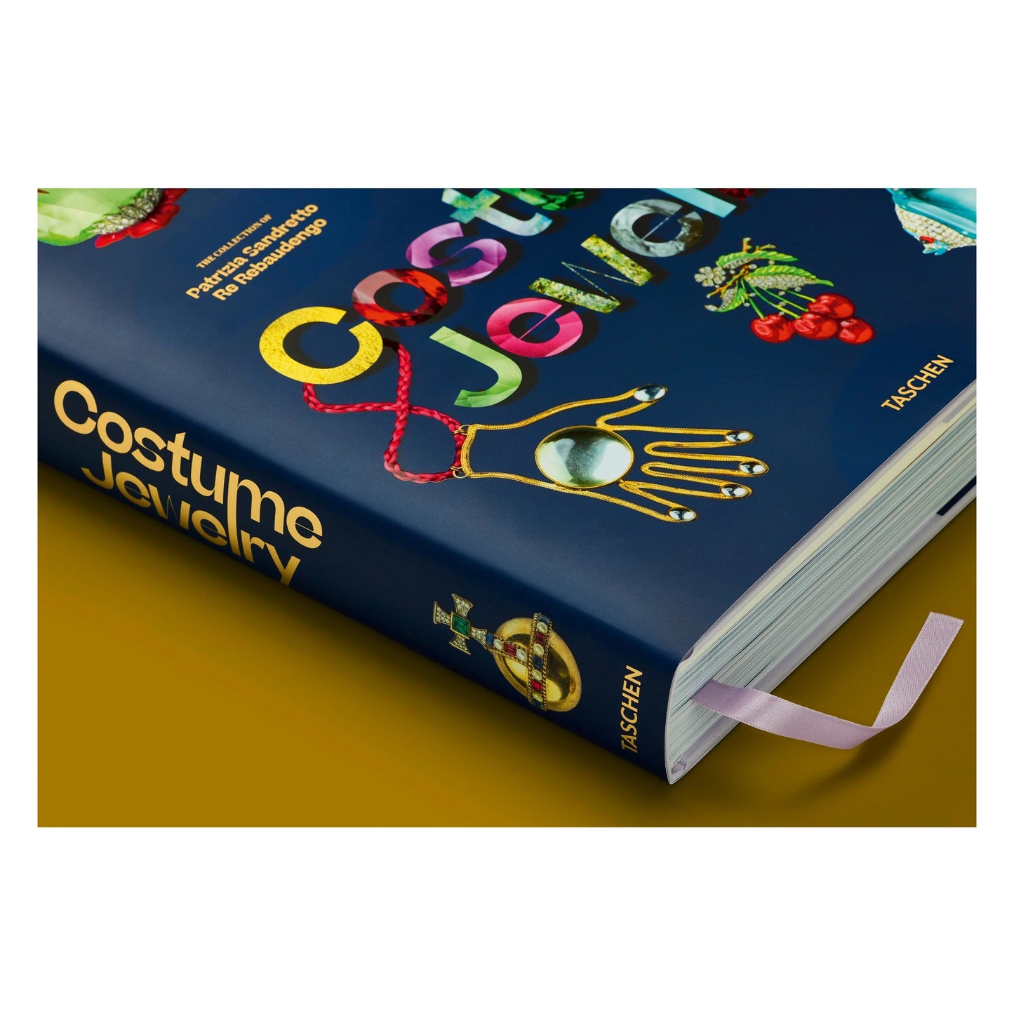 Costume Jewelry (German, French, English) Book