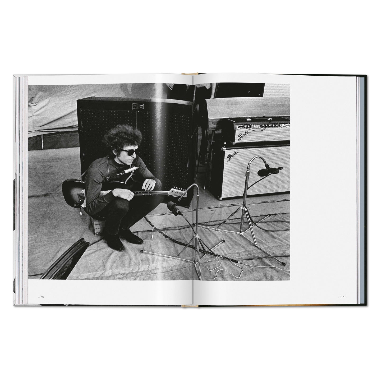 Daniel Kramer. Bob Dylan. A Year and a Day (English) Book
