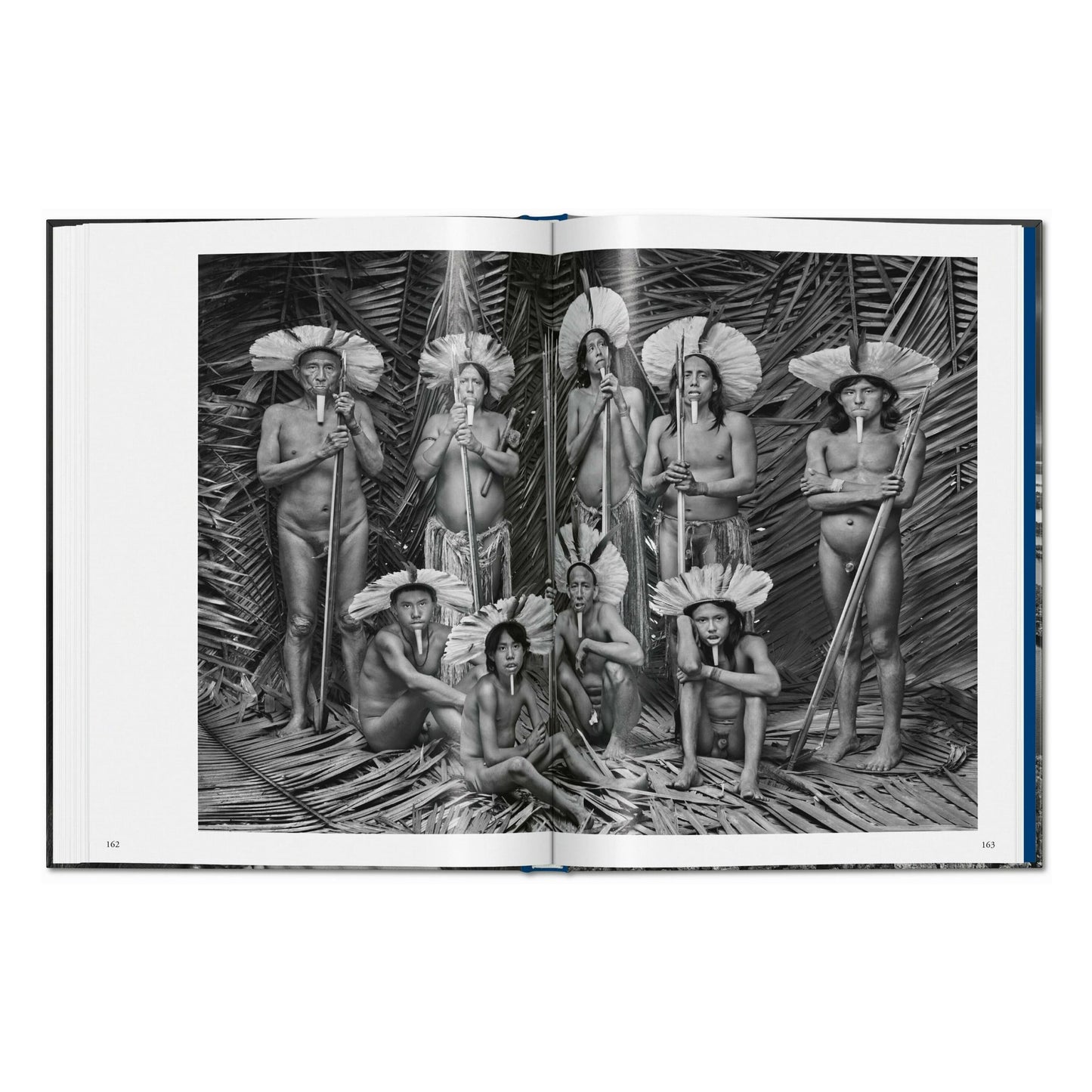 Sebastião Salgado. Amazônia (English) Book