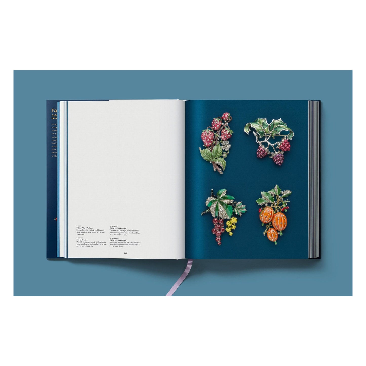 Costume Jewelry (German, French, English) Book