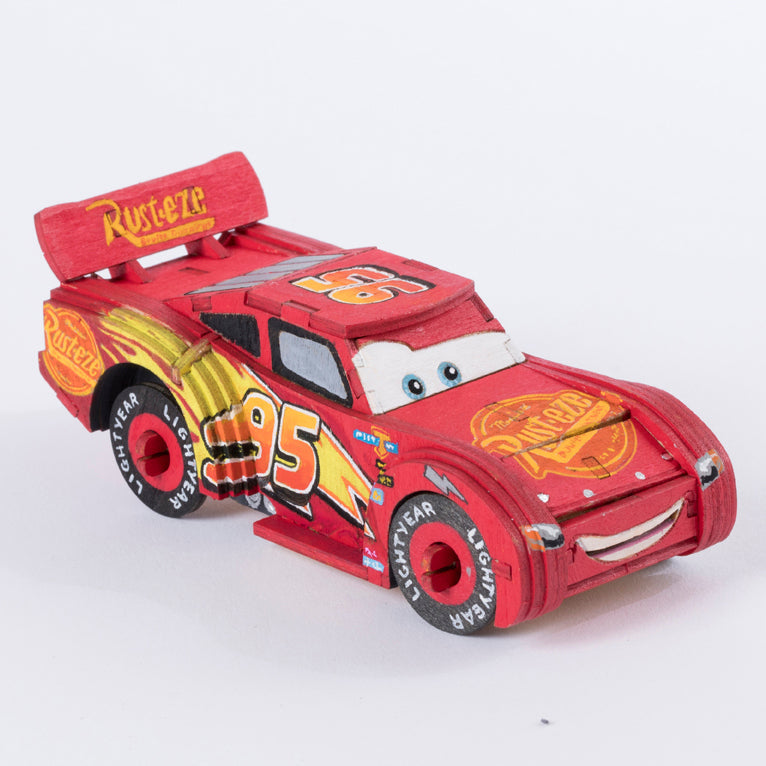 IncrediBuilds: Disney Pixar Cars 3: Lightning McQueen Book and 3D Wood Model Softcover Book