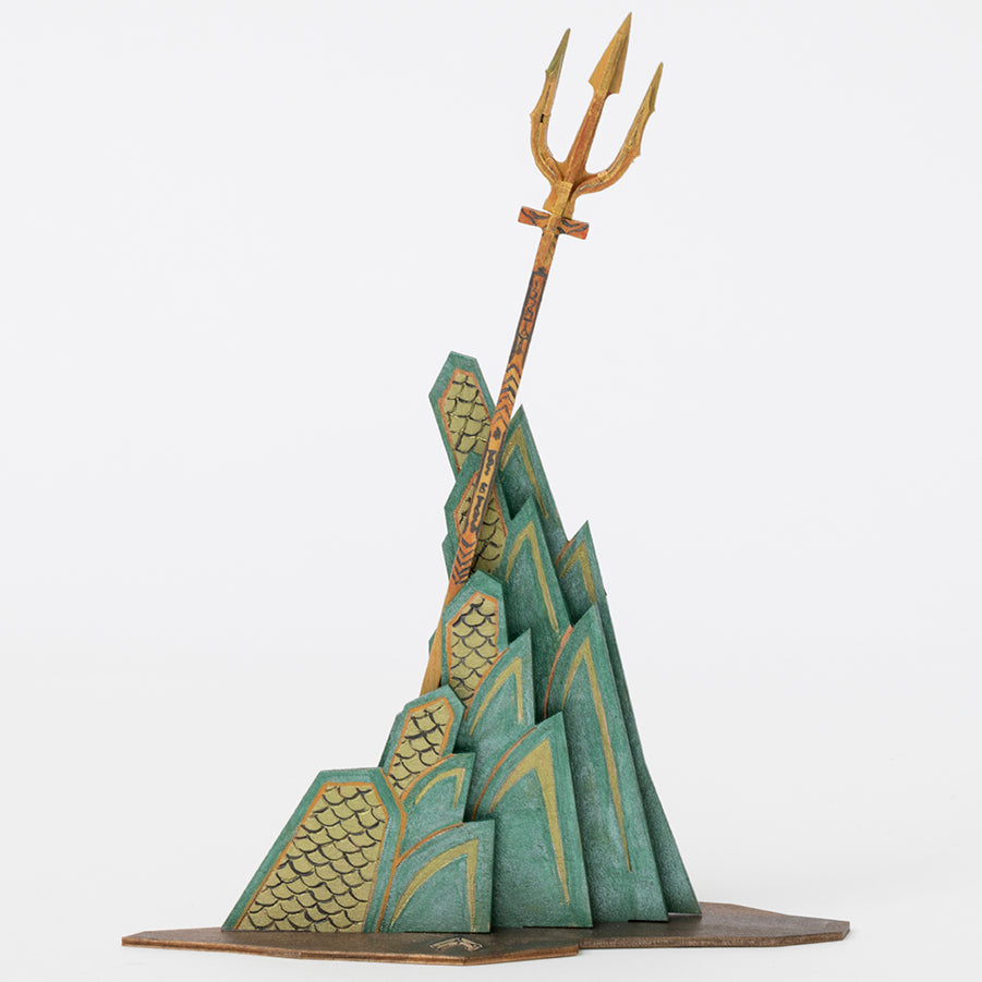 IncrediBuilds: DC Comics: Aquaman Book and 3D Wood Model Softcover Book