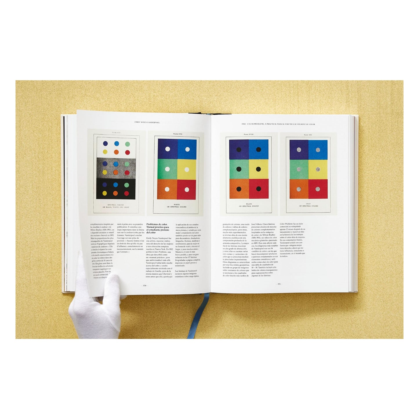 The Book of Colour Concepts (German, Spanish, French, English) Book