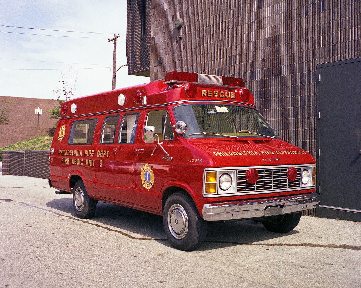 From Horses to Horsepower: A History of Philadelphia's Fire Apparatus 1871 to 2017 Book