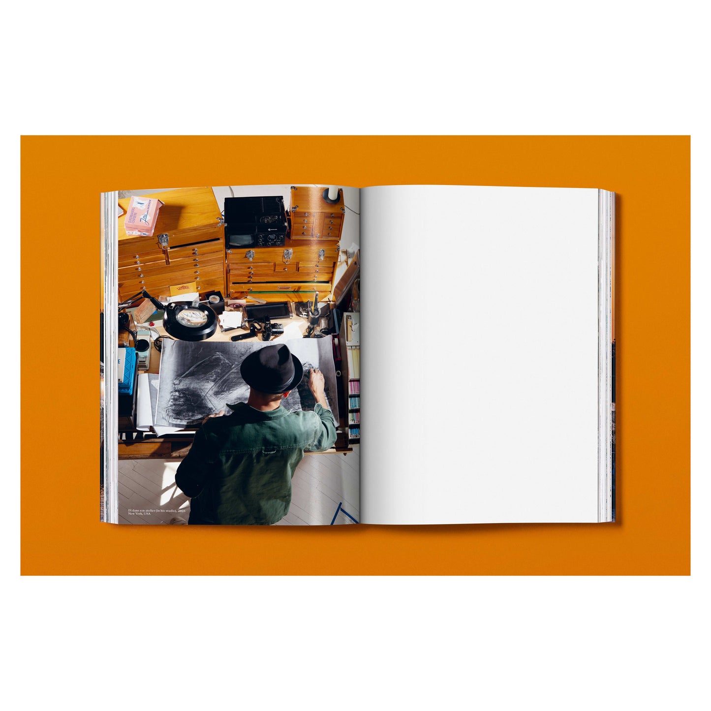 JR. La Caverne du Pont Neuf (French, English) Book