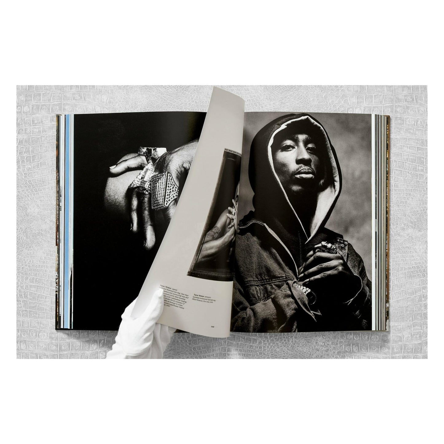 Ice Cold. A Hip-Hop Jewelry History (German, French, English) Book