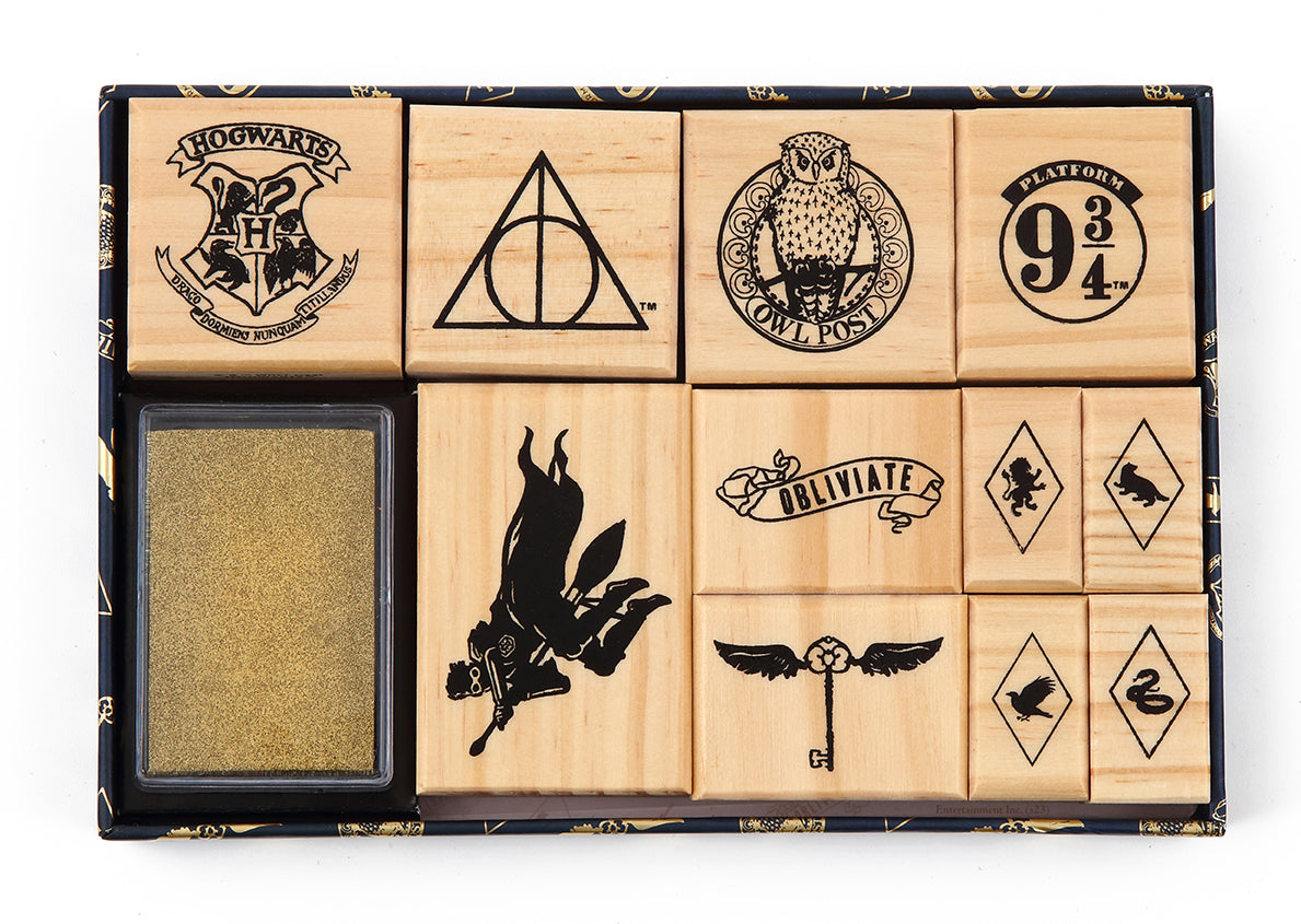 Harry Potter: Welcome to Hogwarts Rubber Stamp Set