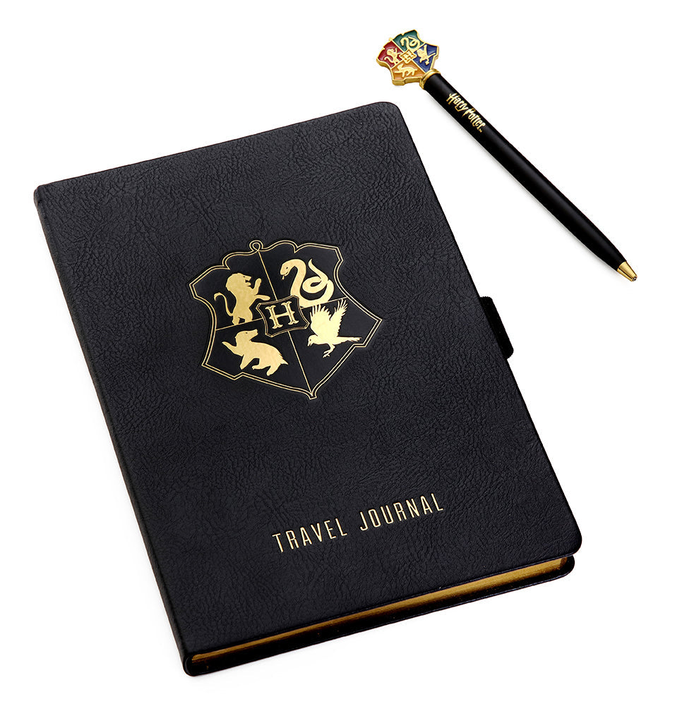 Harry Potter: Hogwarts Travel Journal with Pen Flexibound Book