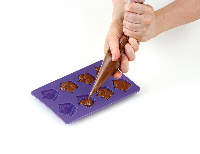 Harry Potter: Make Your Own Chocolate Frogs Hardcover Book