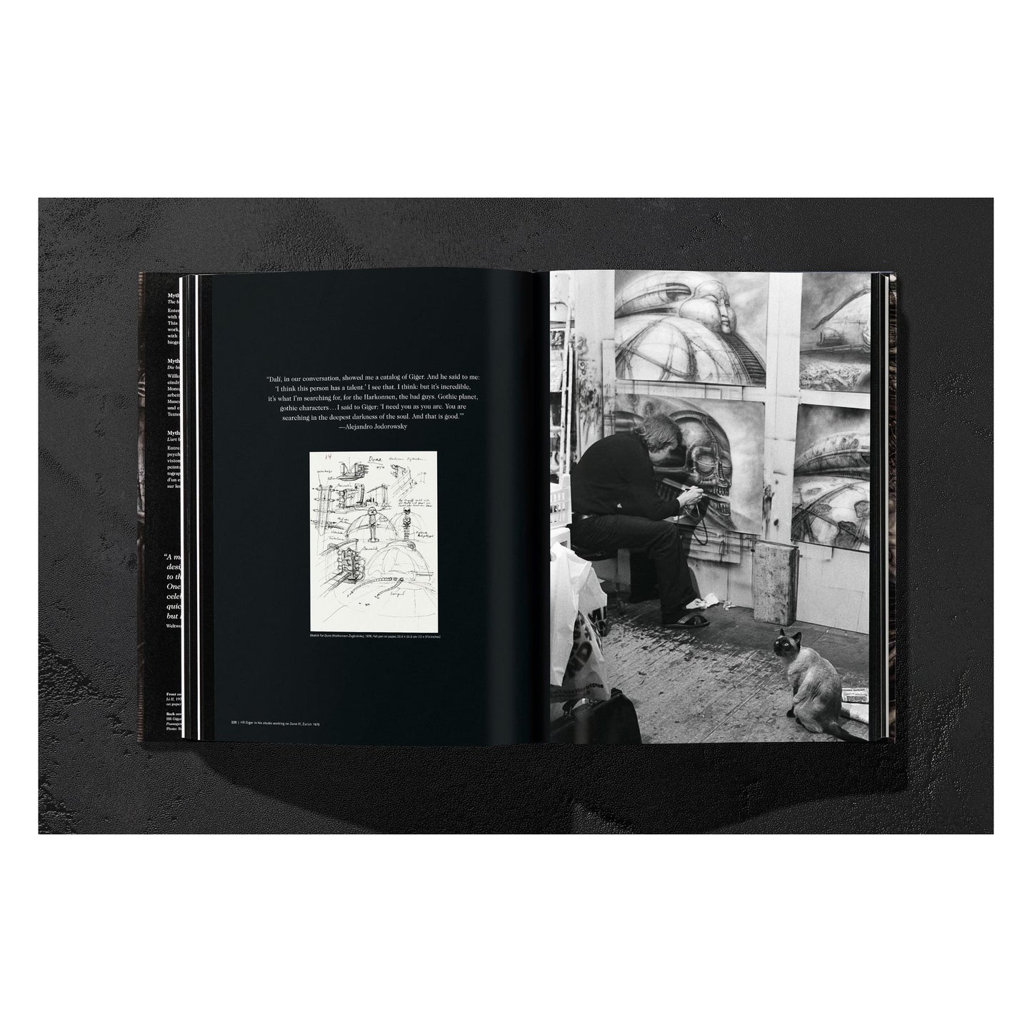 HR Giger (German, French, English) Book
