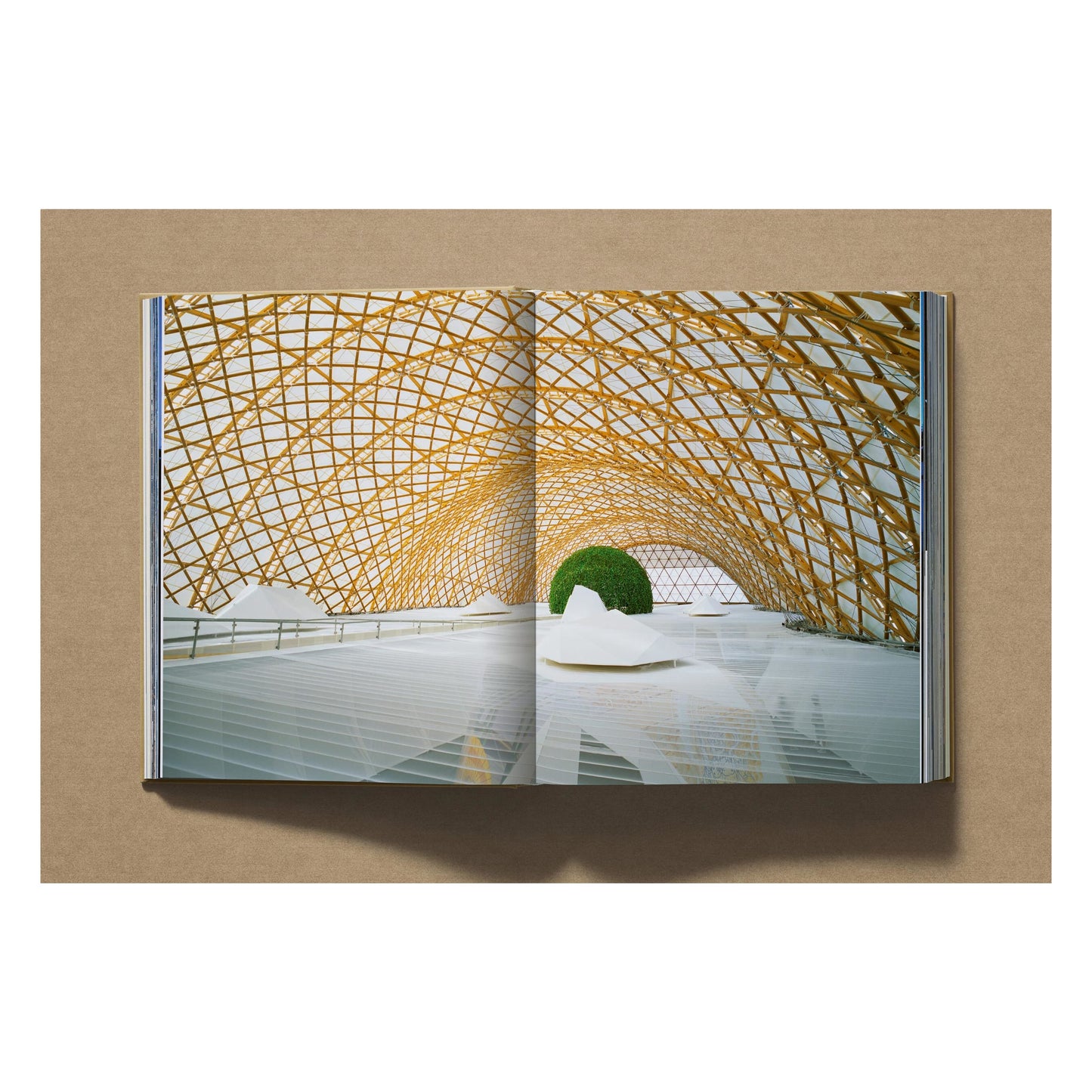 Shigeru Ban. Complete Works 1985–Today (German, French, English) Book