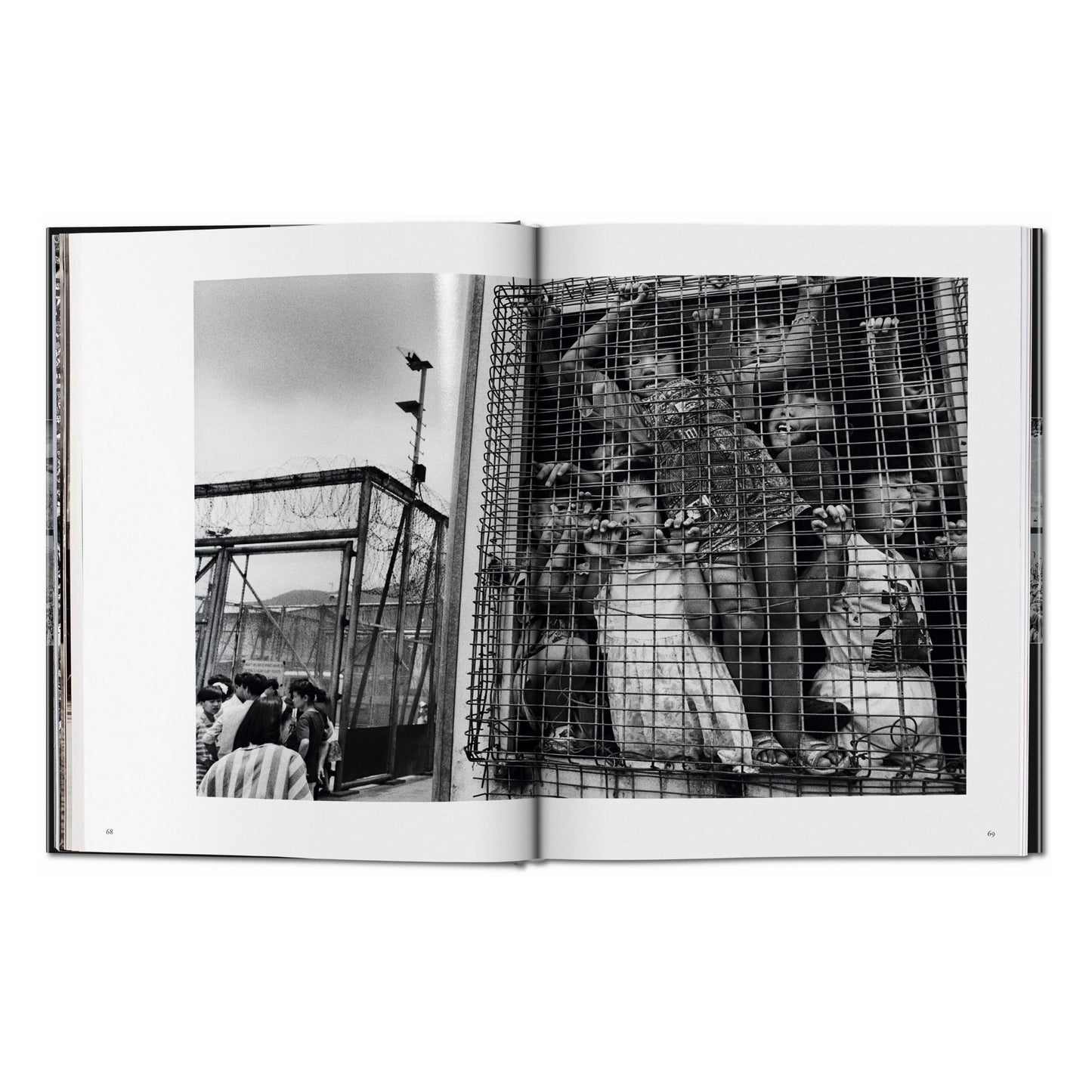 Sebastião Salgado. Exodus (English) Book