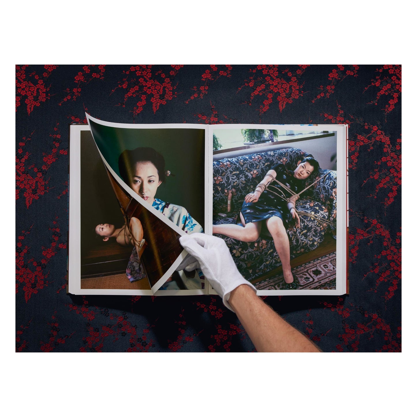 Araki. Bondage (English) Book
