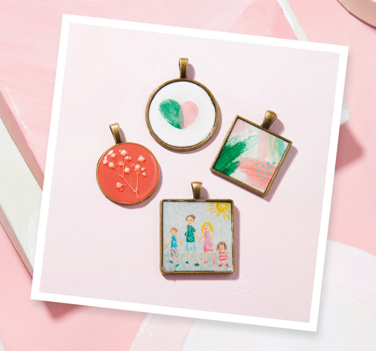 Resin Jewelry— 15 Fashion Forward Designs to Accessorize Your Looks Book