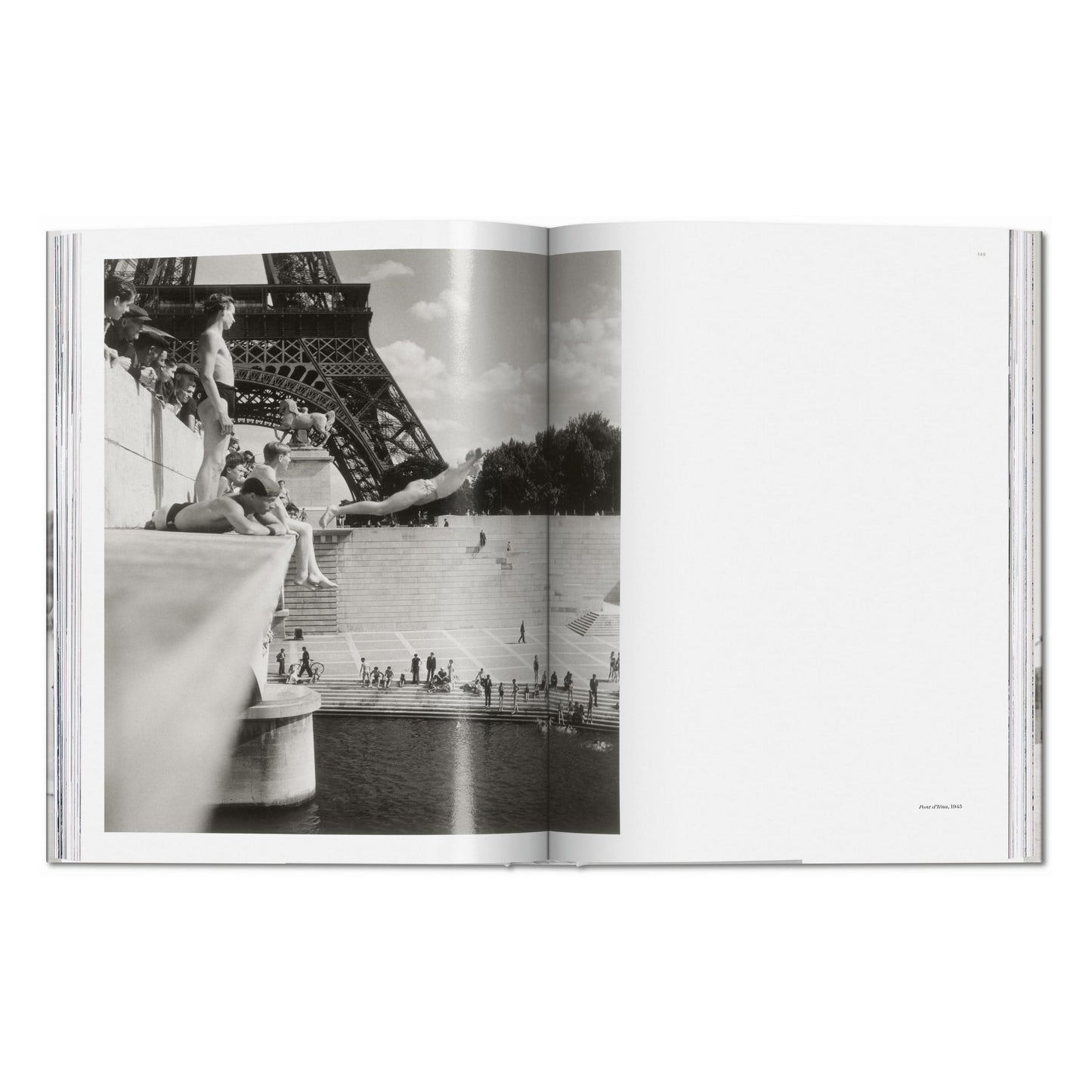 Robert Doisneau. Paris (German, French, English) Book