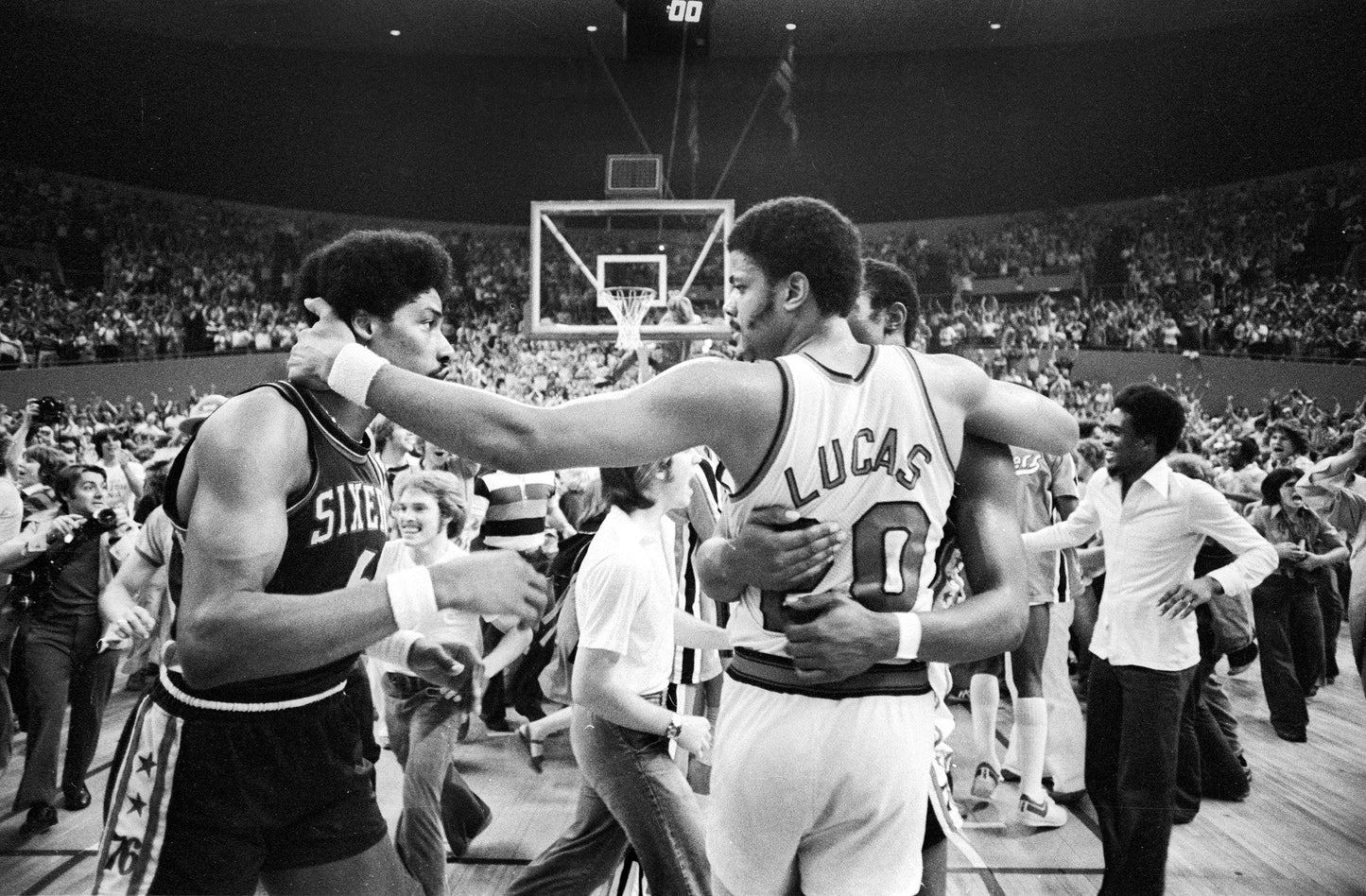 Blazers of Glory: Celebrating the 40th Anniversary of Portland’s Championship Season Book