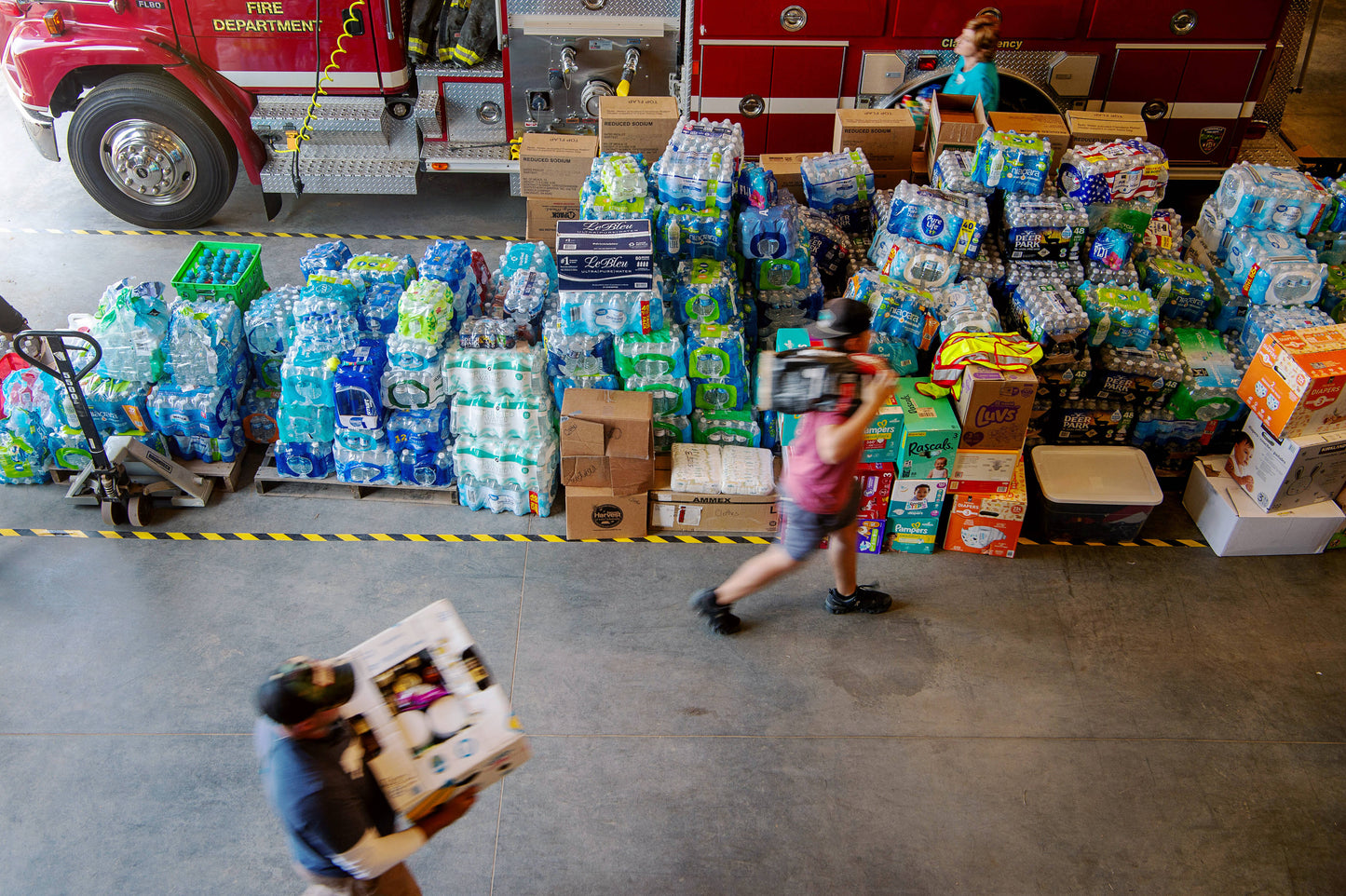 Mountain Strong: Tropical Storm Helene: Perseverance amid historic flooding, destruction in Western North Carolina Book