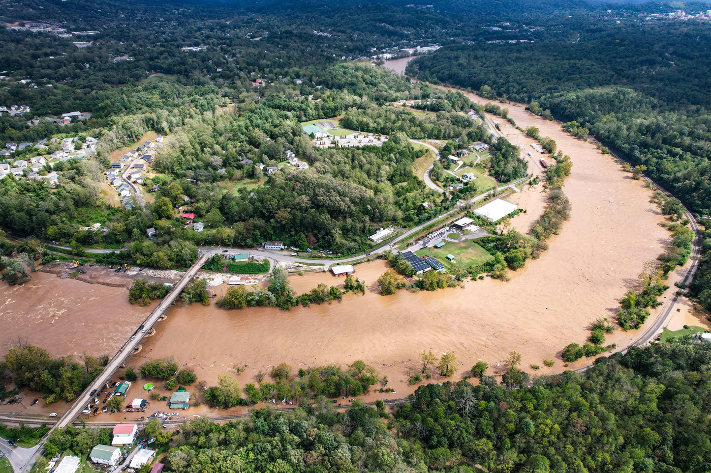 Mountain Strong: Tropical Storm Helene: Perseverance amid historic flooding, destruction in Western North Carolina Book