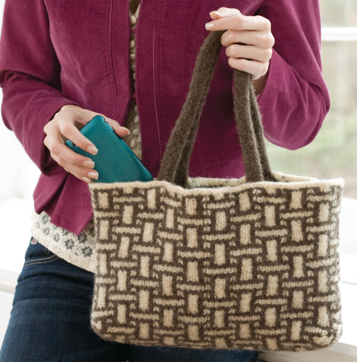 I Can't Believe I'm Loom Knitting! Book