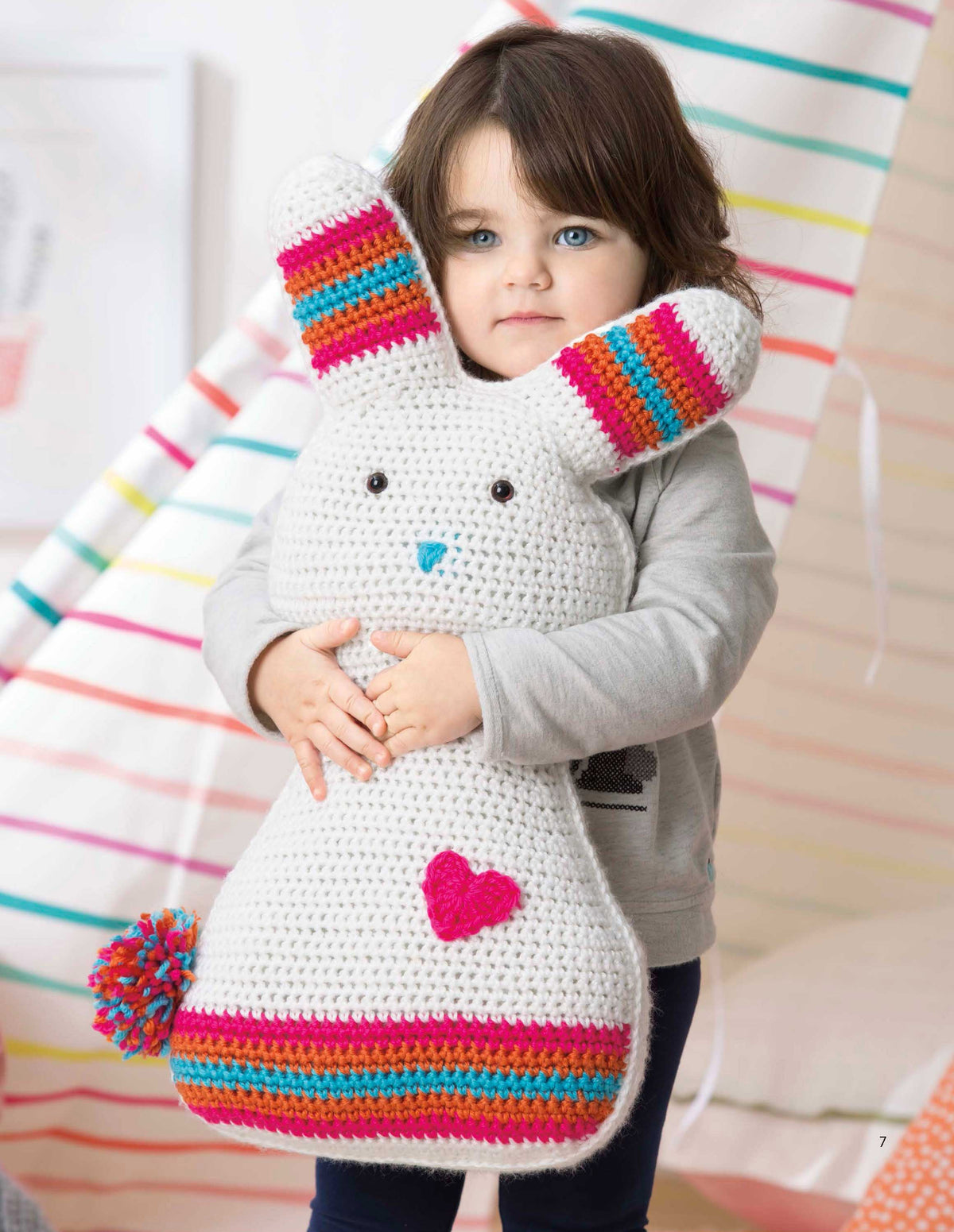 Fun Animal Pillows—9 Huggable Friends to Stitch for Little Ones Book