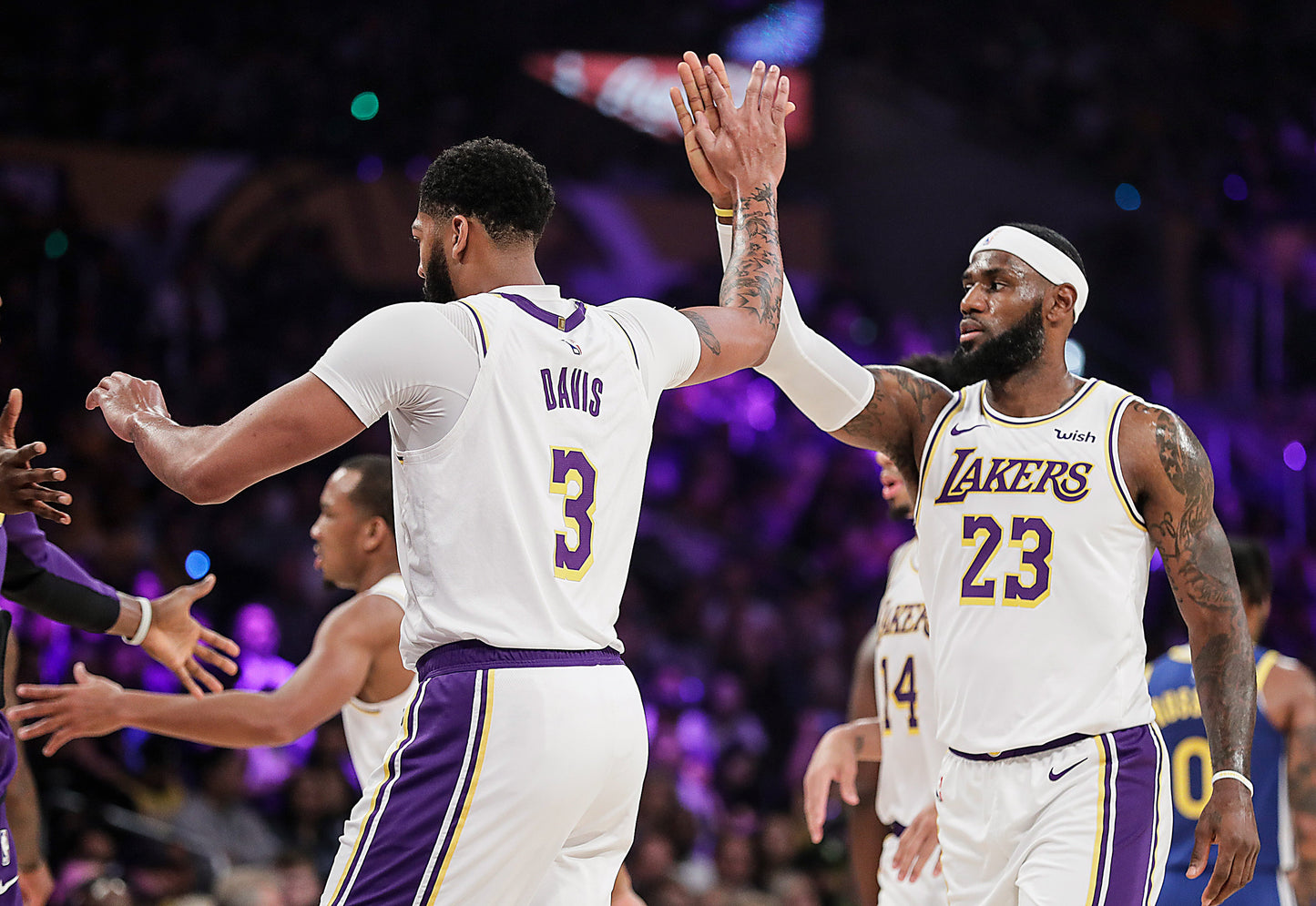 Return to Glory: The Los Angeles Lakers' Historic 2019–2020 Championship Book