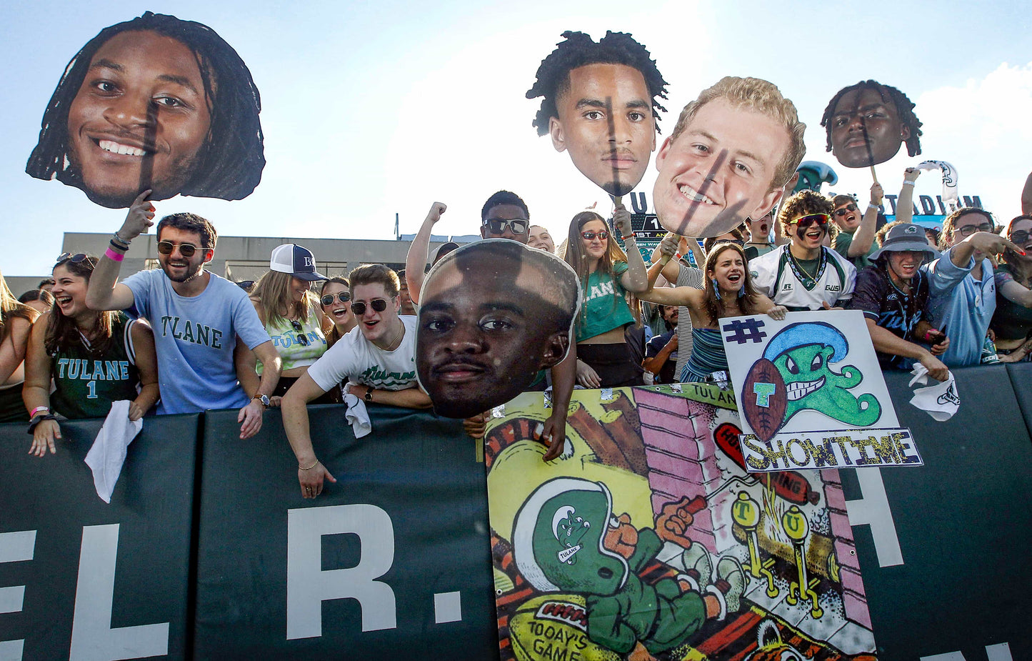 Shock Wave: Tulane’s Thrilling Season Book