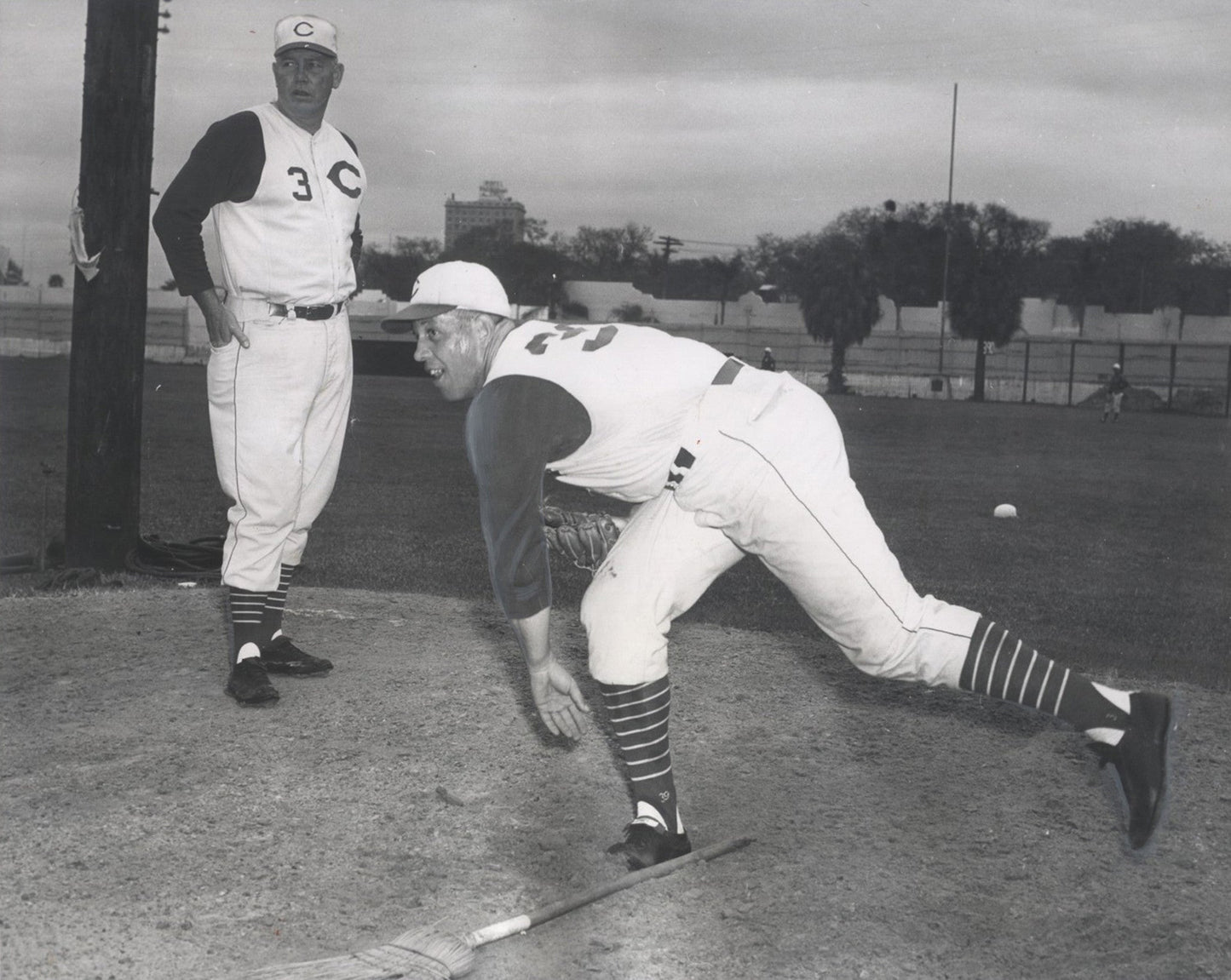 Joe Nuxhall: The Life, Legacy, and Words of a Cincinnati Icon Book