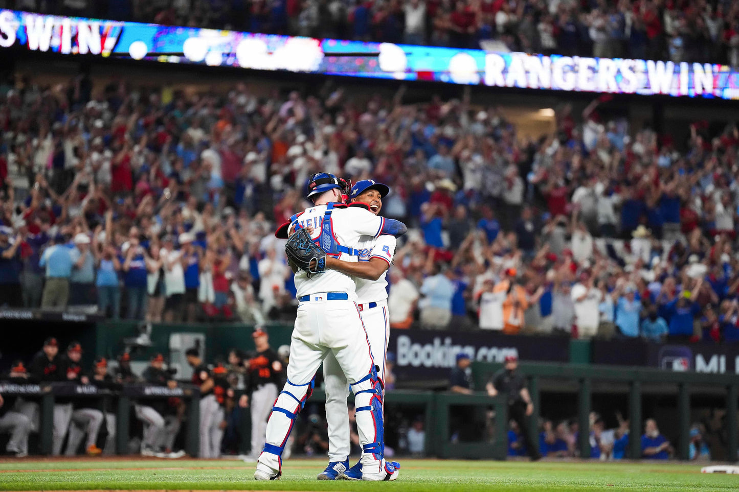 Lone Stars: The Historic Season of the World Champion Texas Rangers Book