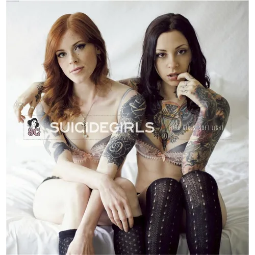 Suicidegirls: Hard Girls, Soft Light