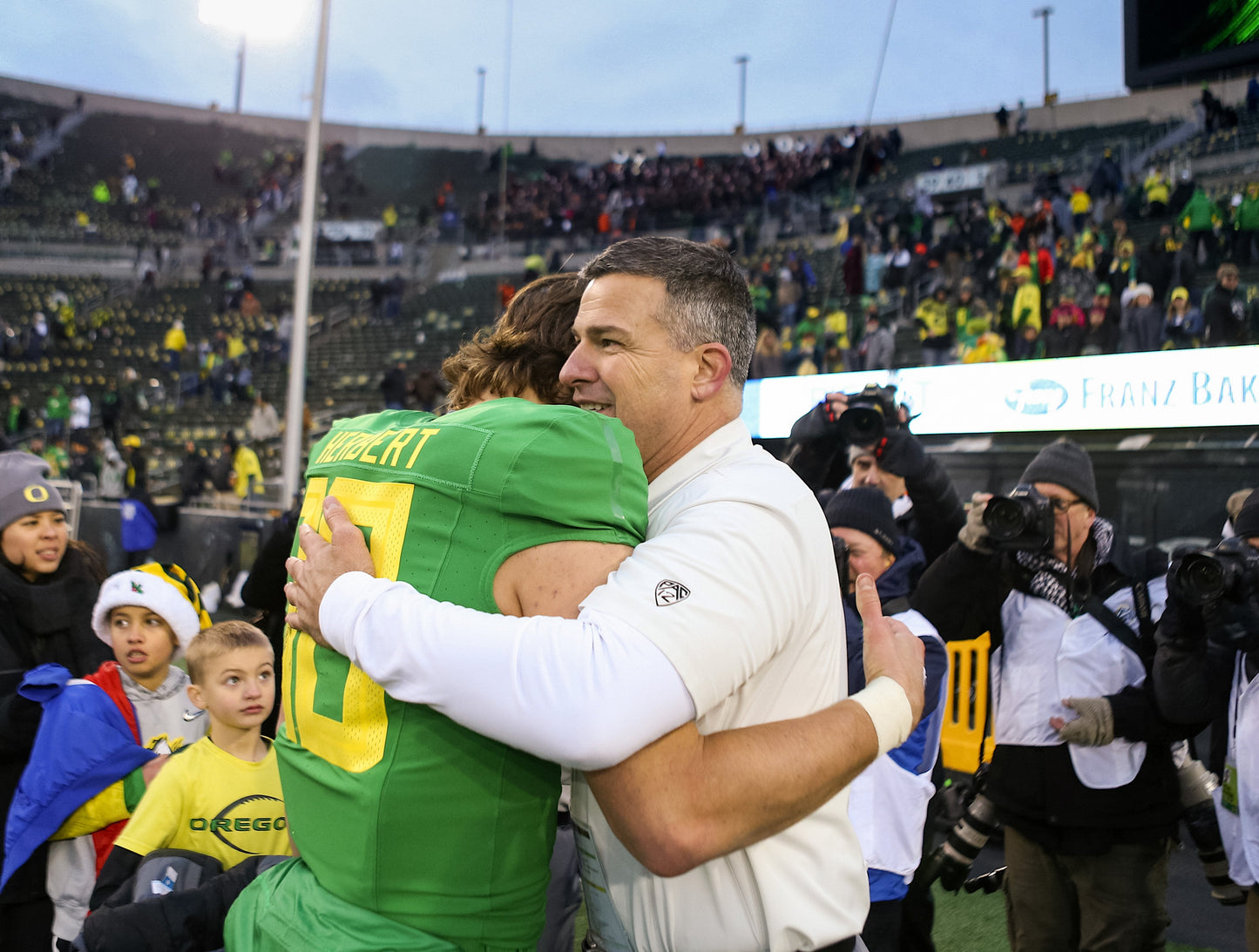 Flying High: The University of Oregon's Remarkable 2019 Football Season Book