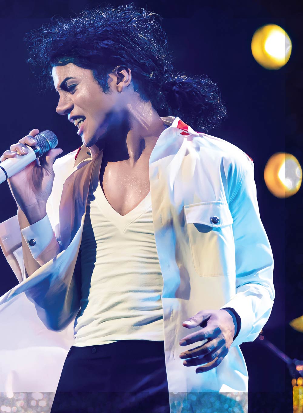 Michael Jackson - A Complete Fan Guide: All About The New Movie, His Life, Music & Legacy, Greatest Songs, Albums & Videos, Private Time With His Family, History-Making Moments, Tragic Last Days & More!