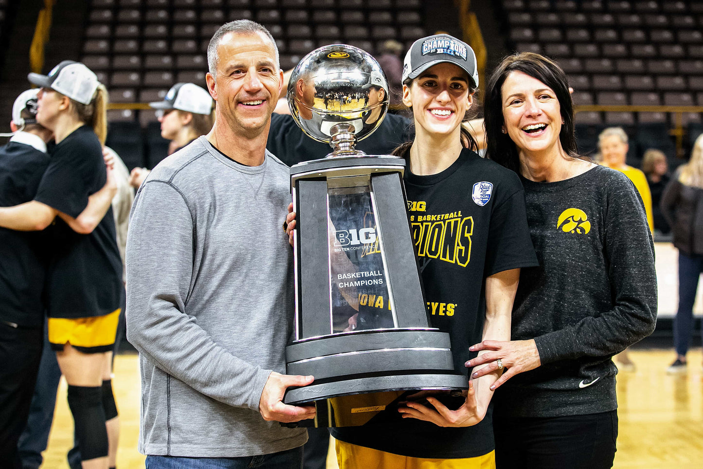 Unmatched: Caitlin Clark’s Remarkable Journey, From Her Iowa High School Career to Breaking Collegiate Records and Captivating the Nation Book
