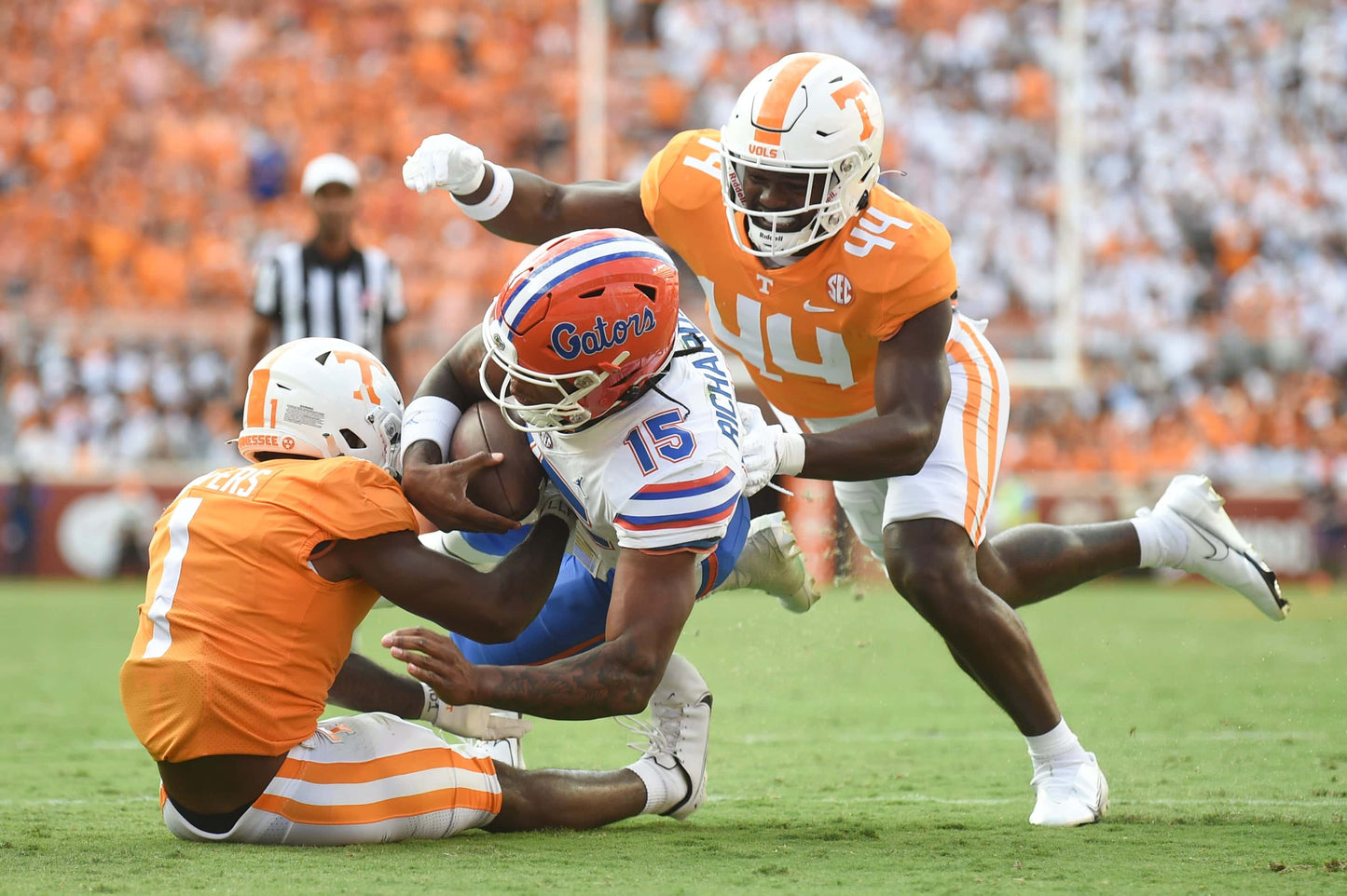 REVIVOLS! How Tennessee’s Epic 2022 Delivered a Return to the Football Elite Book