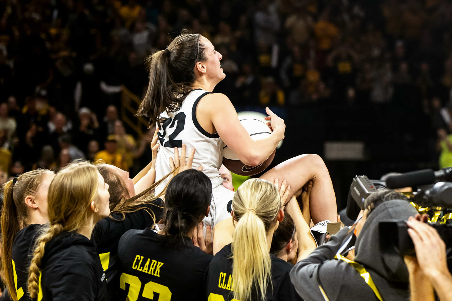 Unmatched: Caitlin Clark’s Remarkable Journey, From Her Iowa High School Career to Breaking Collegiate Records and Captivating the Nation Book