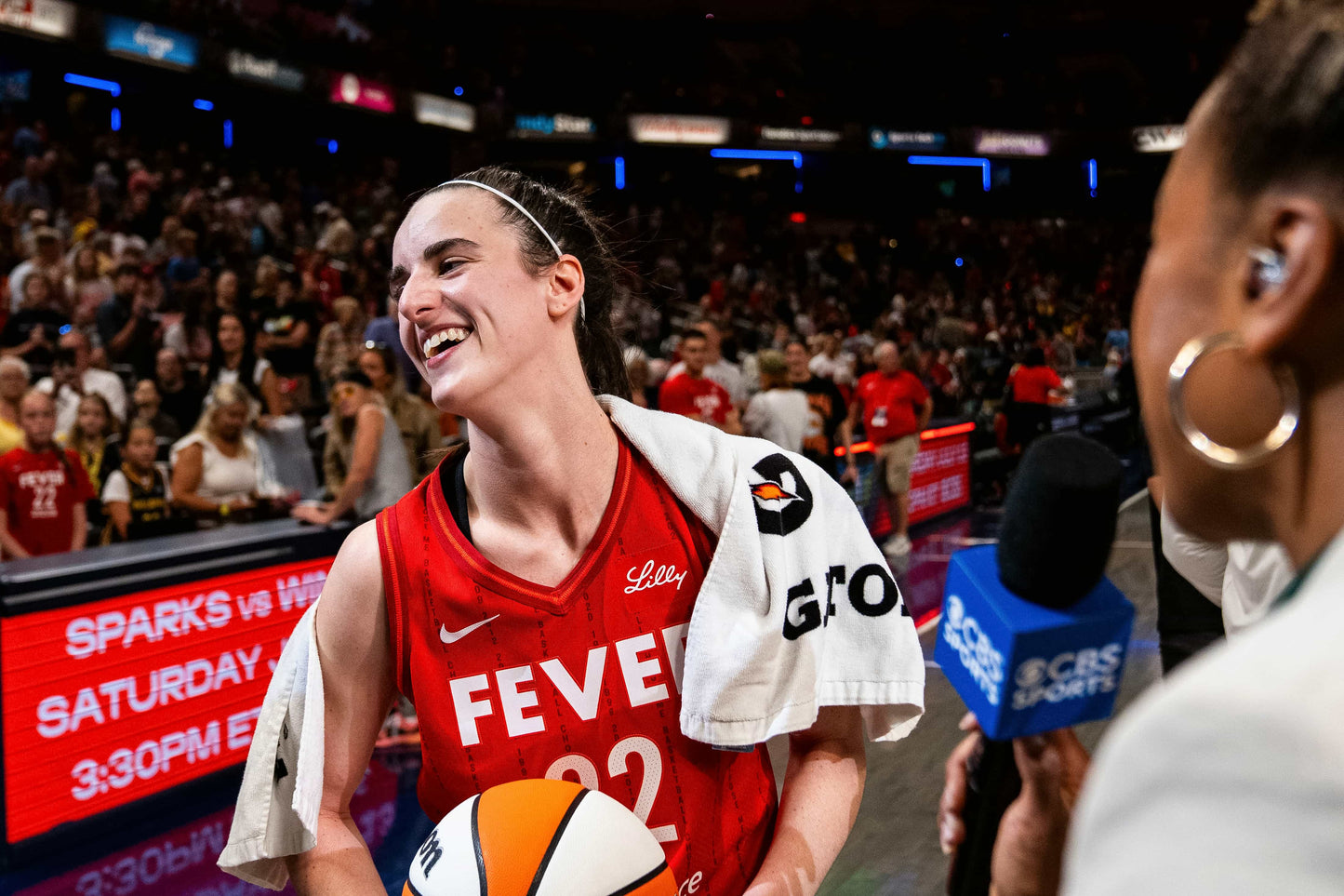 Fever Pitch: How Caitlin Clark Captivated the Basketball World and Won Rookie of the Year Book