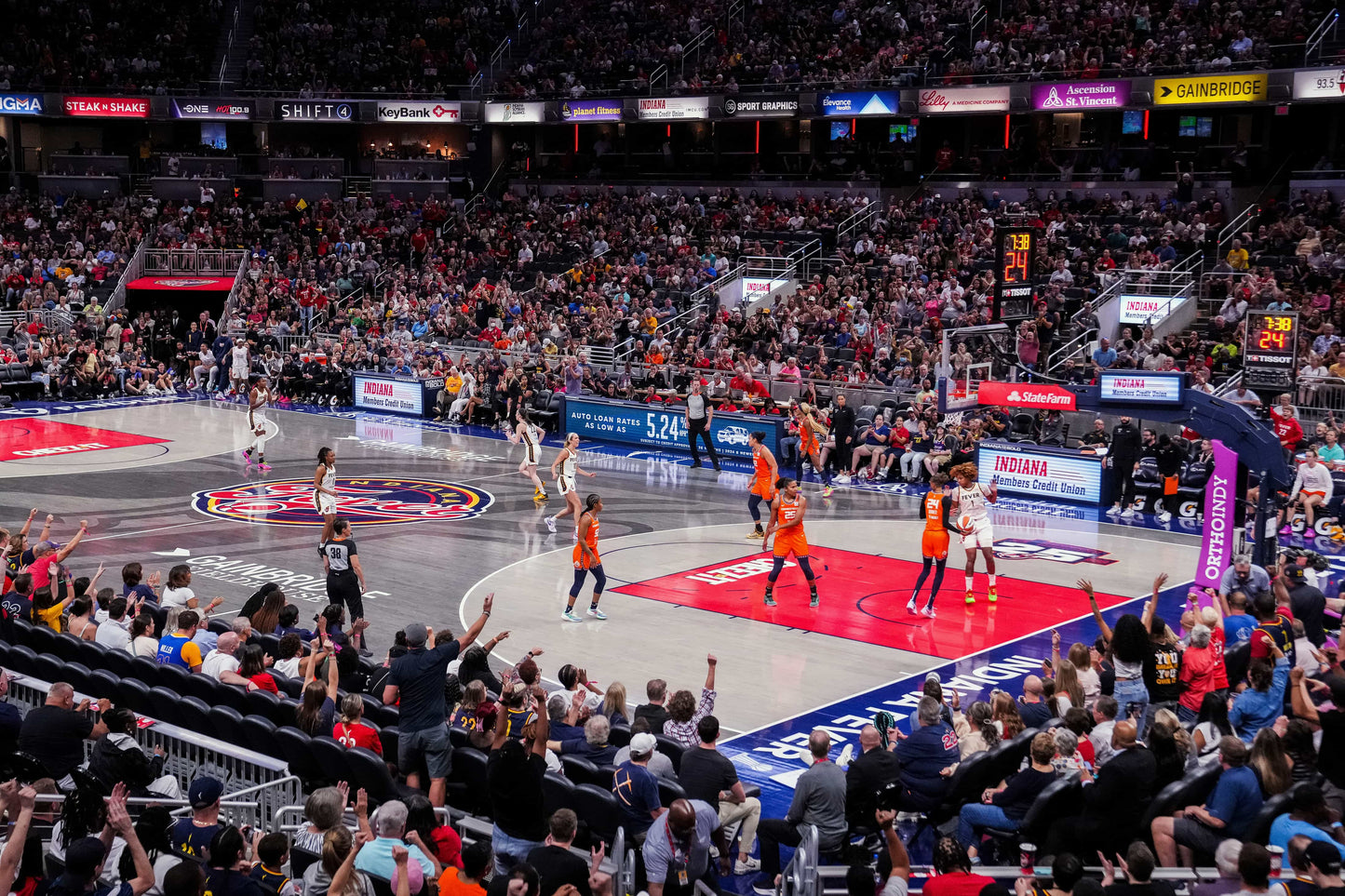 Fever Pitch: How Caitlin Clark Captivated the Basketball World and Won Rookie of the Year Book